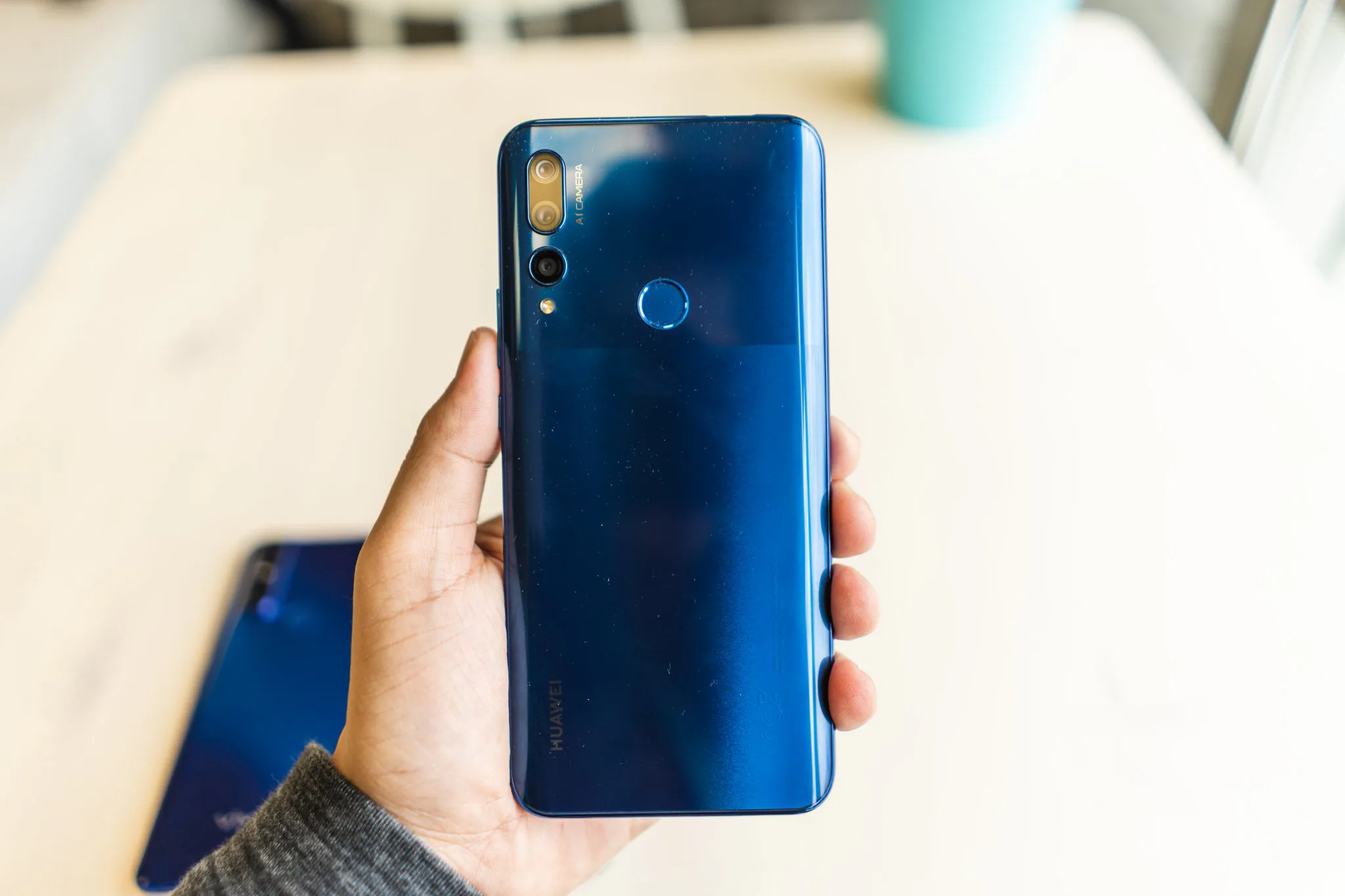 Huawei Y9 Prime 2019 - Oppo F11 Pro - Vivo V15: cùng camera pop-up, màn hình full-view, đâu là sản phẩm đáng mua nhất?