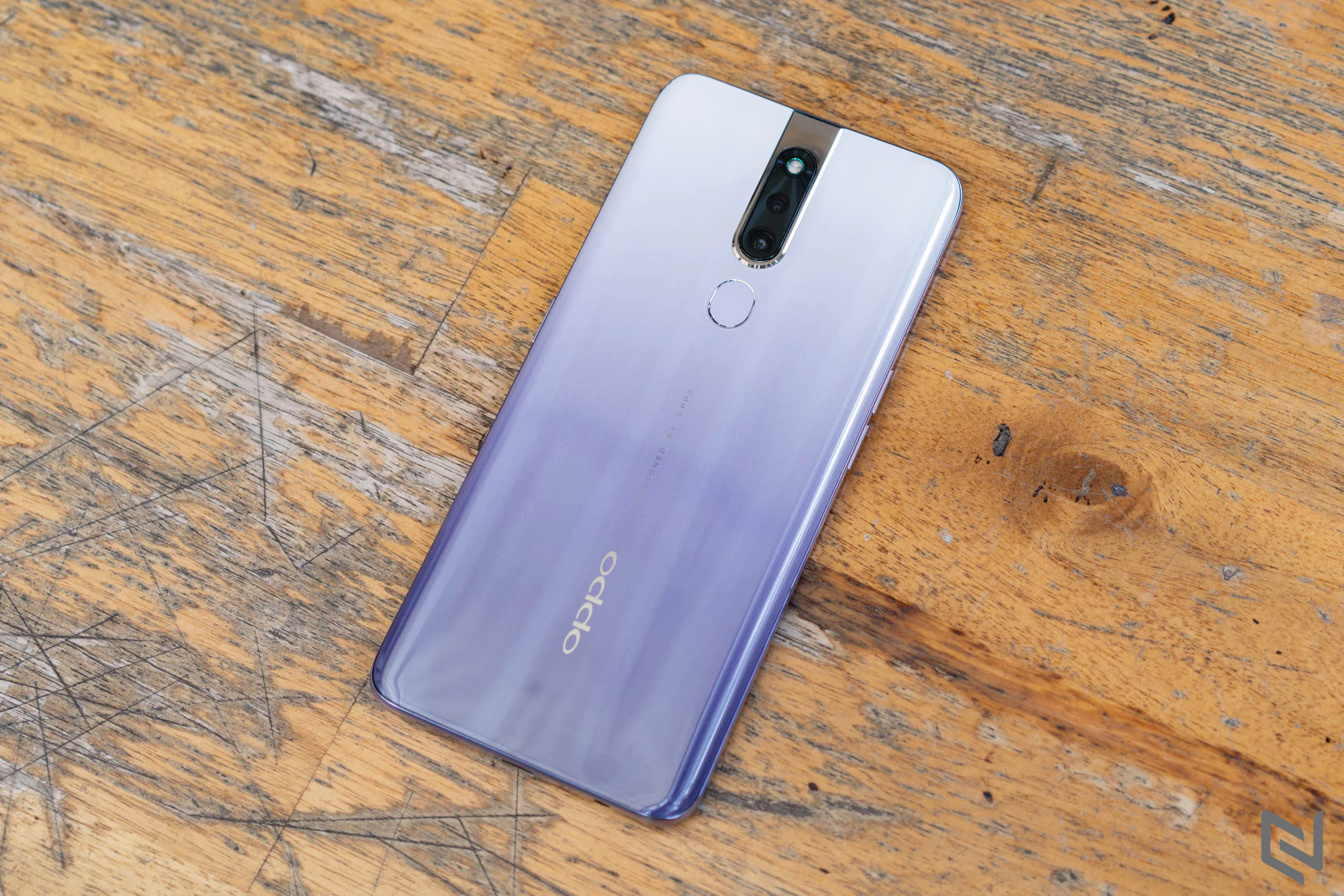 OPPO F11 Pro xam tinh van