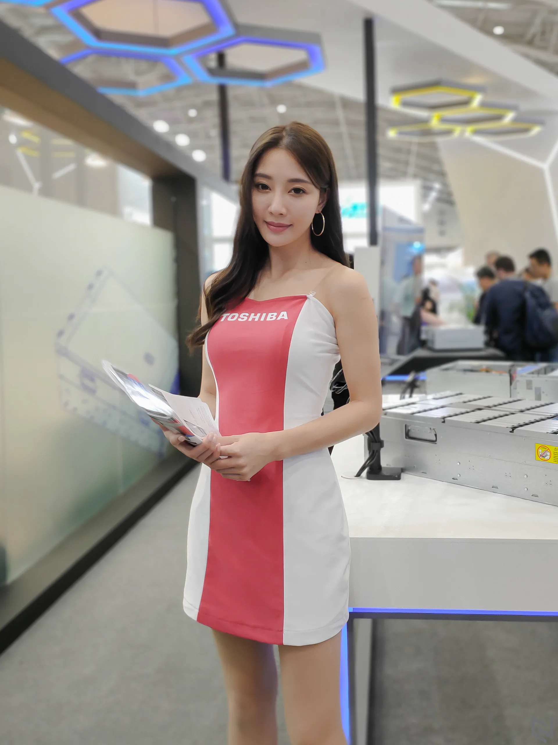 Bóng hồng Computex 2019 qua ống kính OPPO Reno