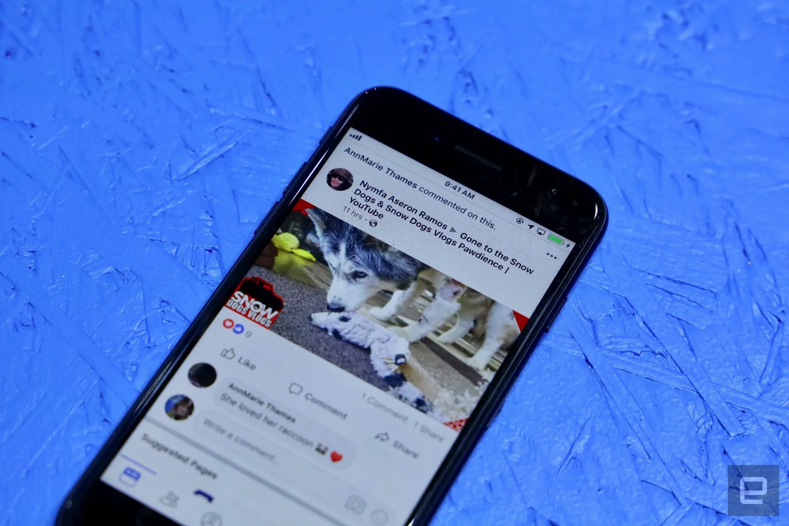 Cận cảnh giao diện ứng dụng Facebook được thiết kế lại