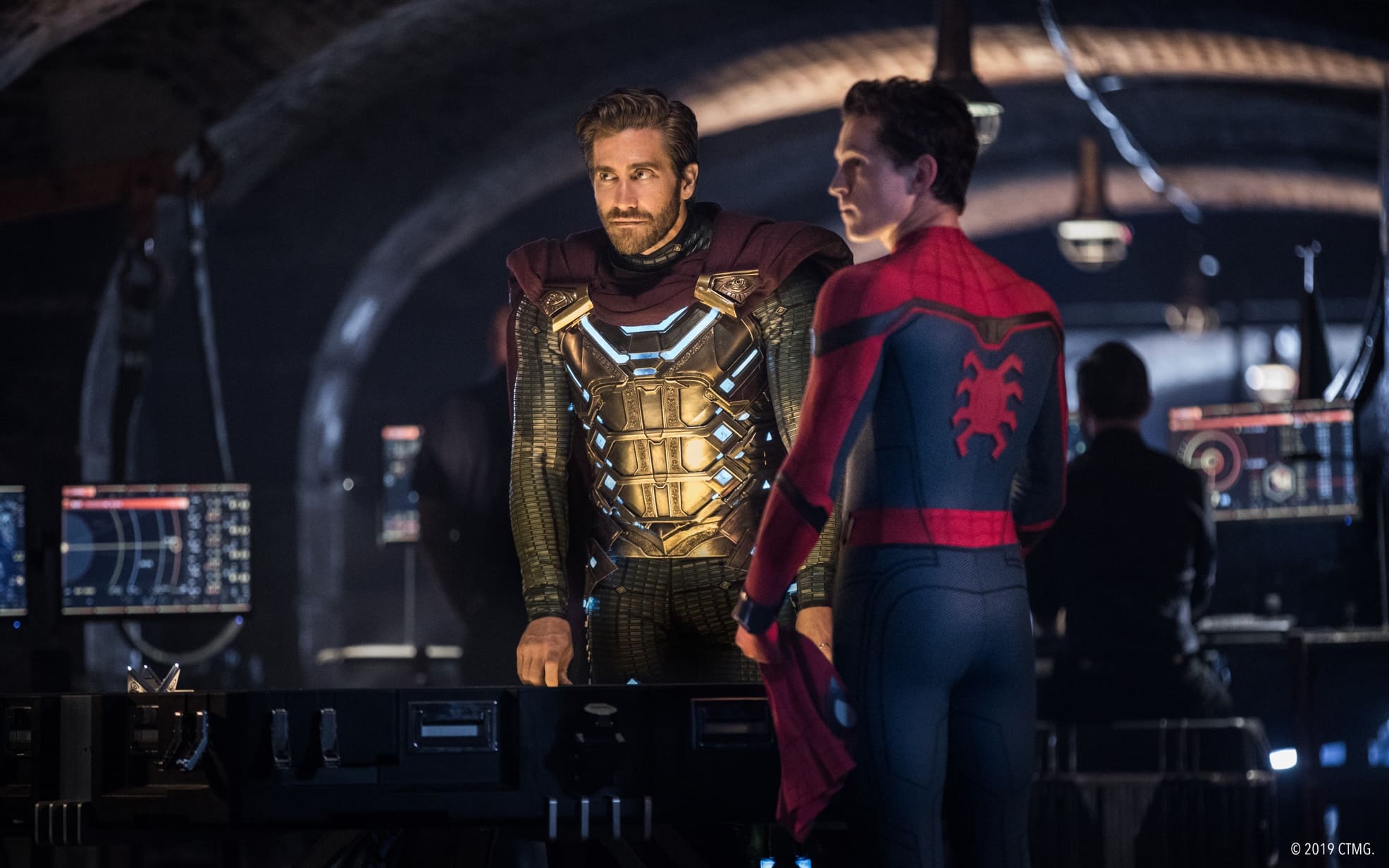 Cụm từ "Multiverse" xuất hiện, Tom Holland có thể đóng 2 vai trong Spider-man: Far From Home