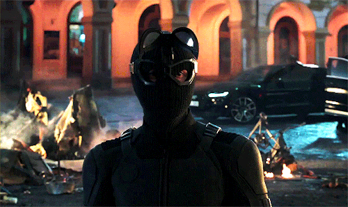 Cụm từ "Multiverse" xuất hiện, Tom Holland có thể đóng 2 vai trong Spider-man: Far From Home