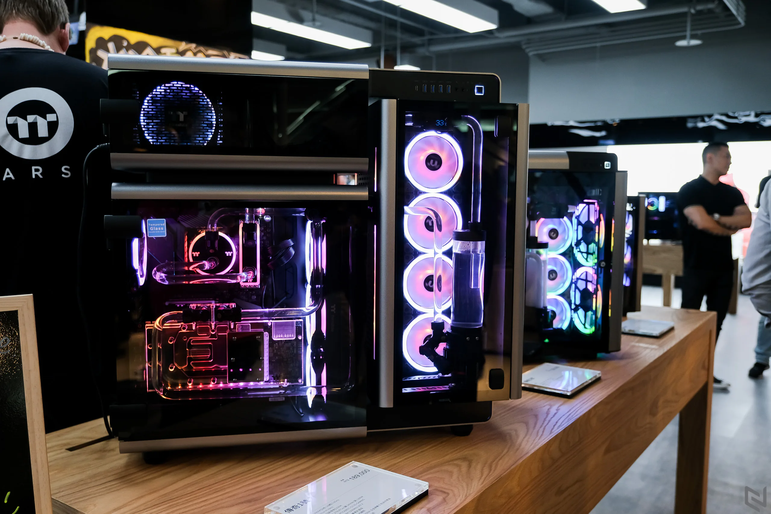 Một vòng Flagship Store của Thermaltake tại Đài Loan