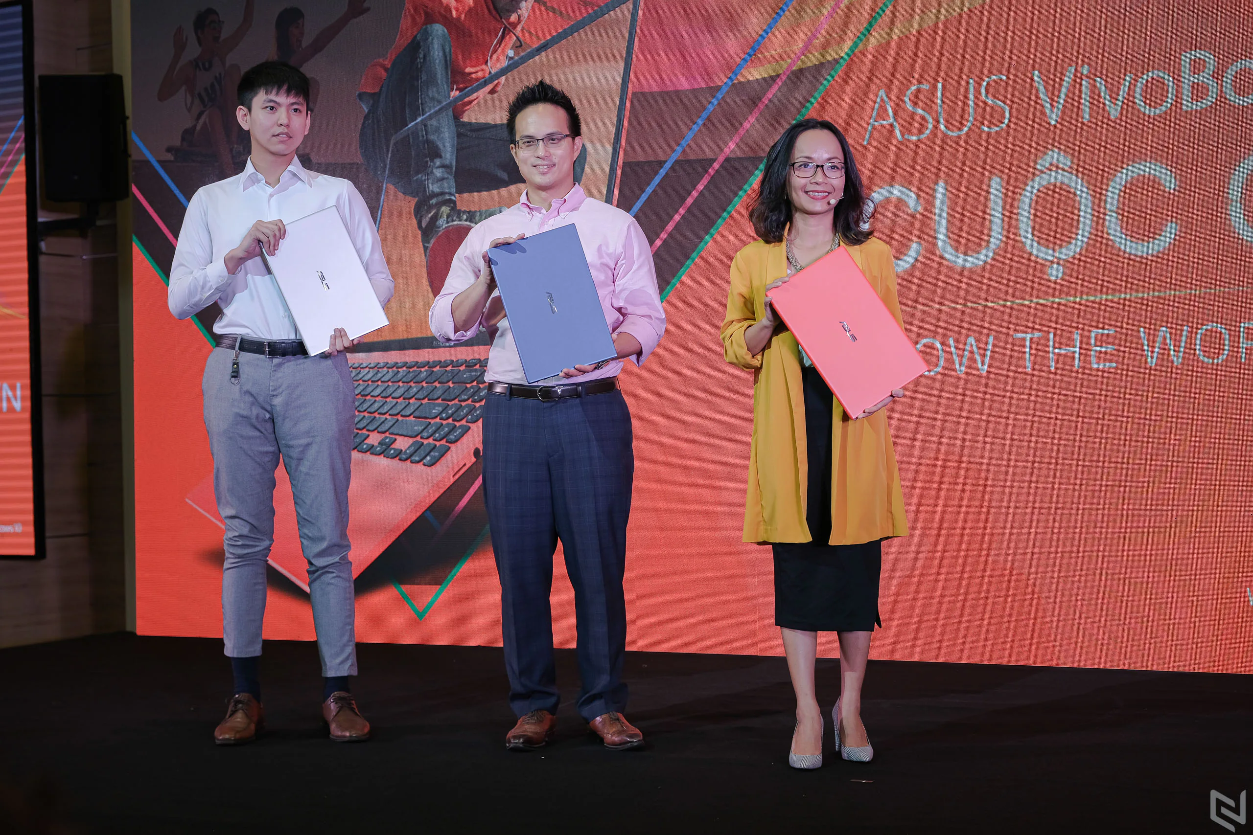 Ra mắt ASUS VivoBook 14/15 (A412/A512), ultrabook màu sắc, phổ cập SSD đến mọi người