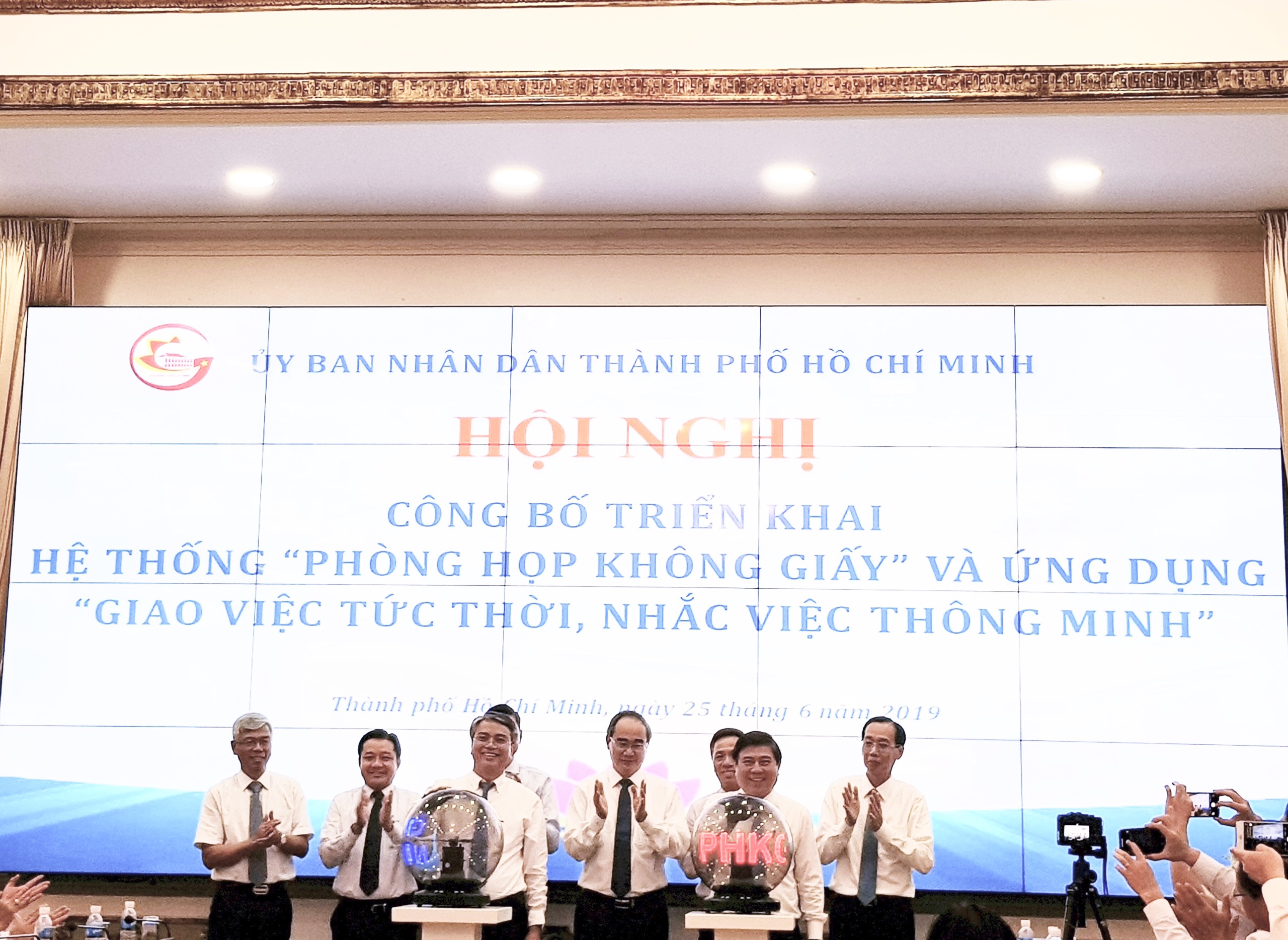TP Hồ Chí Minh triển khai mô hình “Phòng họp không giấy” và "Giao việc tức thời - nhắc việc thông minh"  