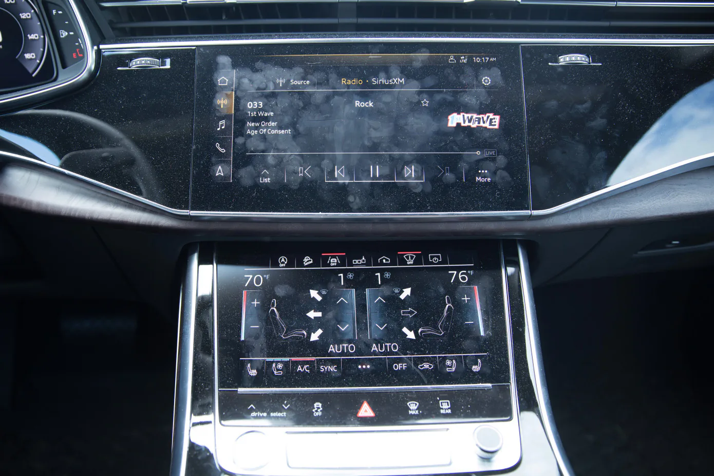 Audi Q8 với hai màn hình nhỏ trên xe là một thiết kế tuyệt vời