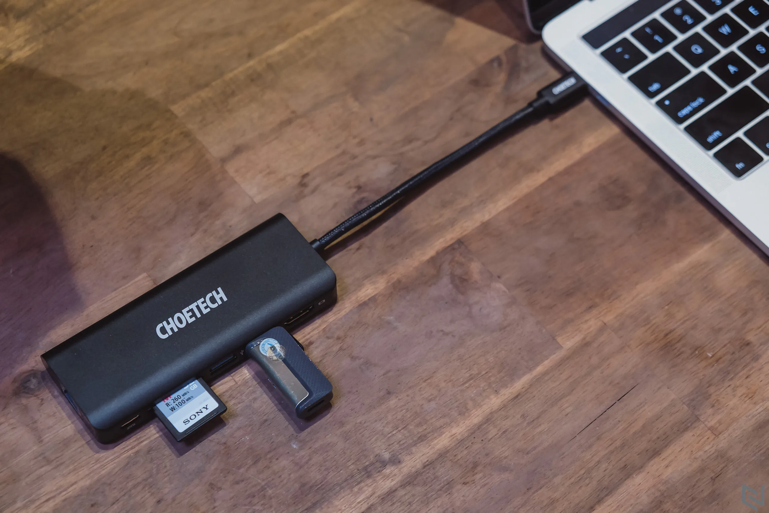 Trên tay Hub đa năng USB-C 6 cổng từ Choetech, lựa chọn cho những ai cần cổng Gigabit Ethernet