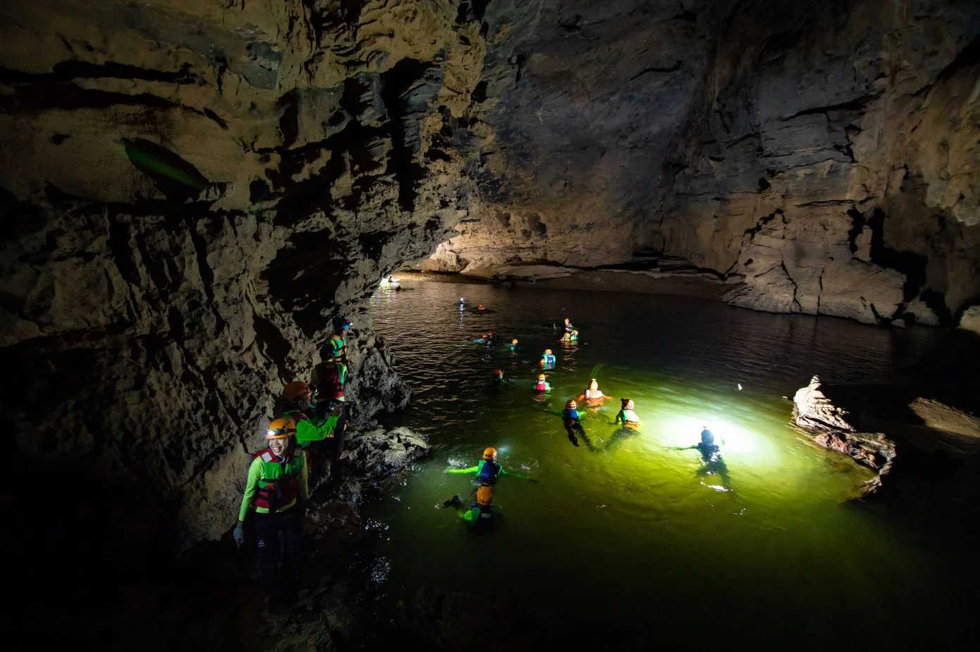 Google Adventure Vietnam: hành trình khám phá việt nam đầy màu sắc của các nhà sáng tạo nội dung youtube