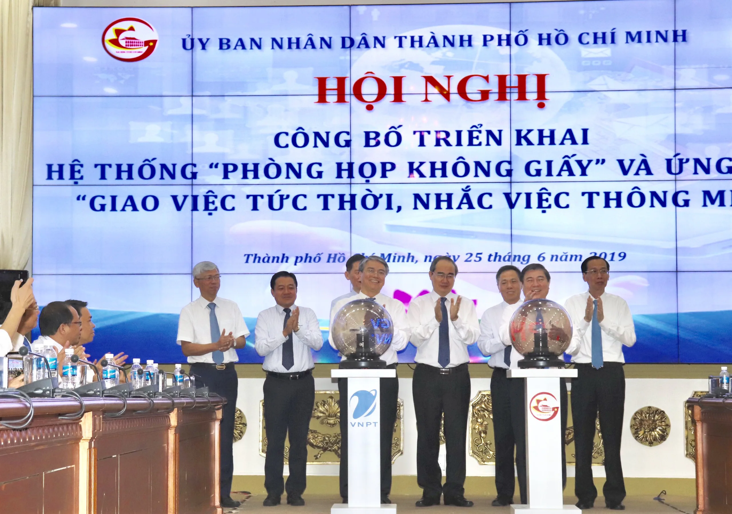 TP Hồ Chí Minh triển khai mô hình “Phòng họp không giấy” và "Giao việc tức thời - nhắc việc thông minh"  