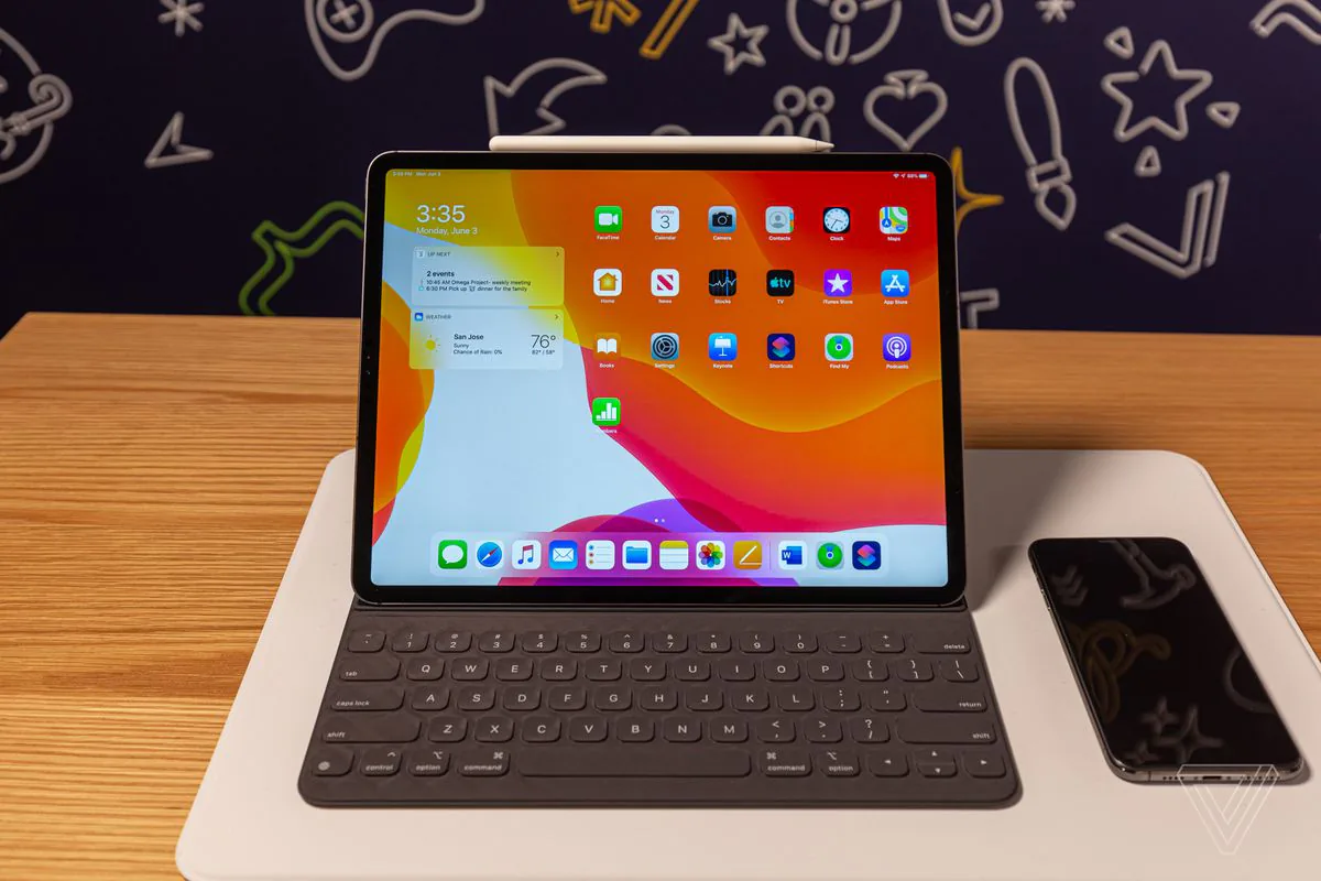 iPadOS làm iPad trở nên đa dụng hơn, nhưng vẫn không thể thay thế laptop