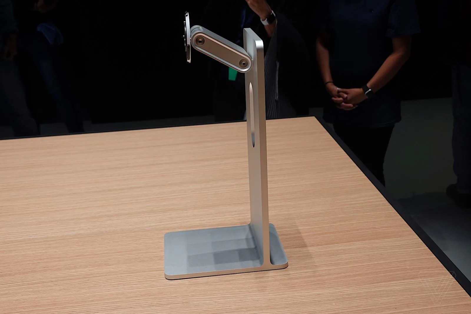 Tuỳ chọn Mac Pro 2019 tối đa sẽ tốn gần 1 tỷ và chưa có màn hình hay card đồ hoạ