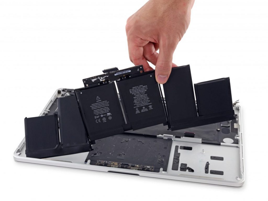 Đã có 432,000 máy MacBook Pro 15-inch 2015 gửi đến Apple và 26 báo cáo về pin quá nhiệt
