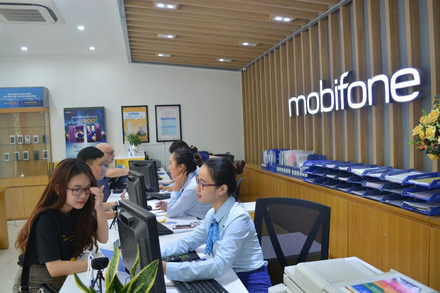 Chuyển mạng giữ số: người ơi người ở đừng đi