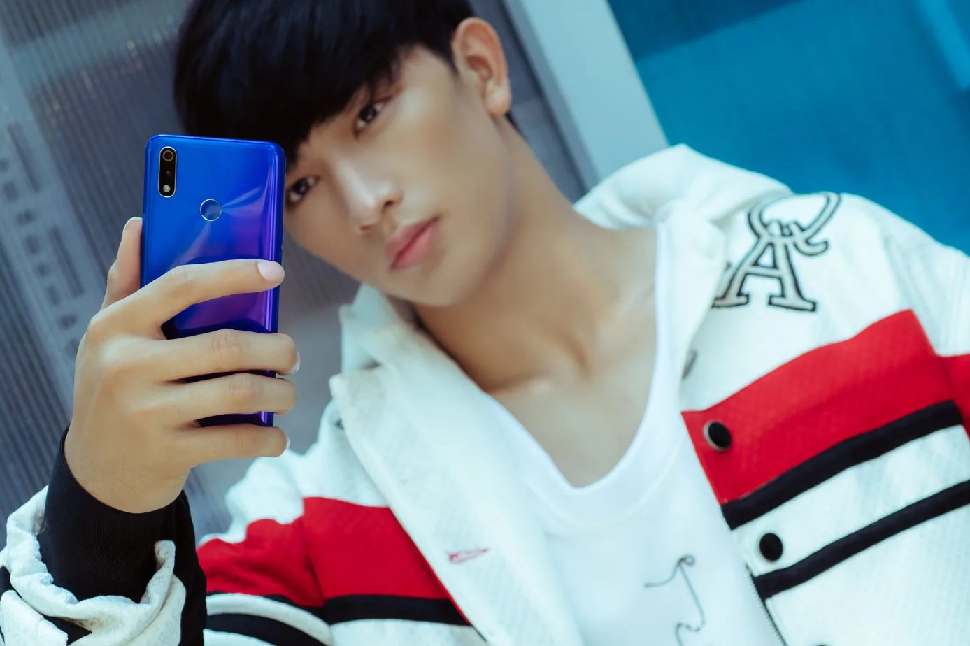 Realme 3 Pro chính thức lên kệ ngày 22/6, giá từ 6,490,000 VND