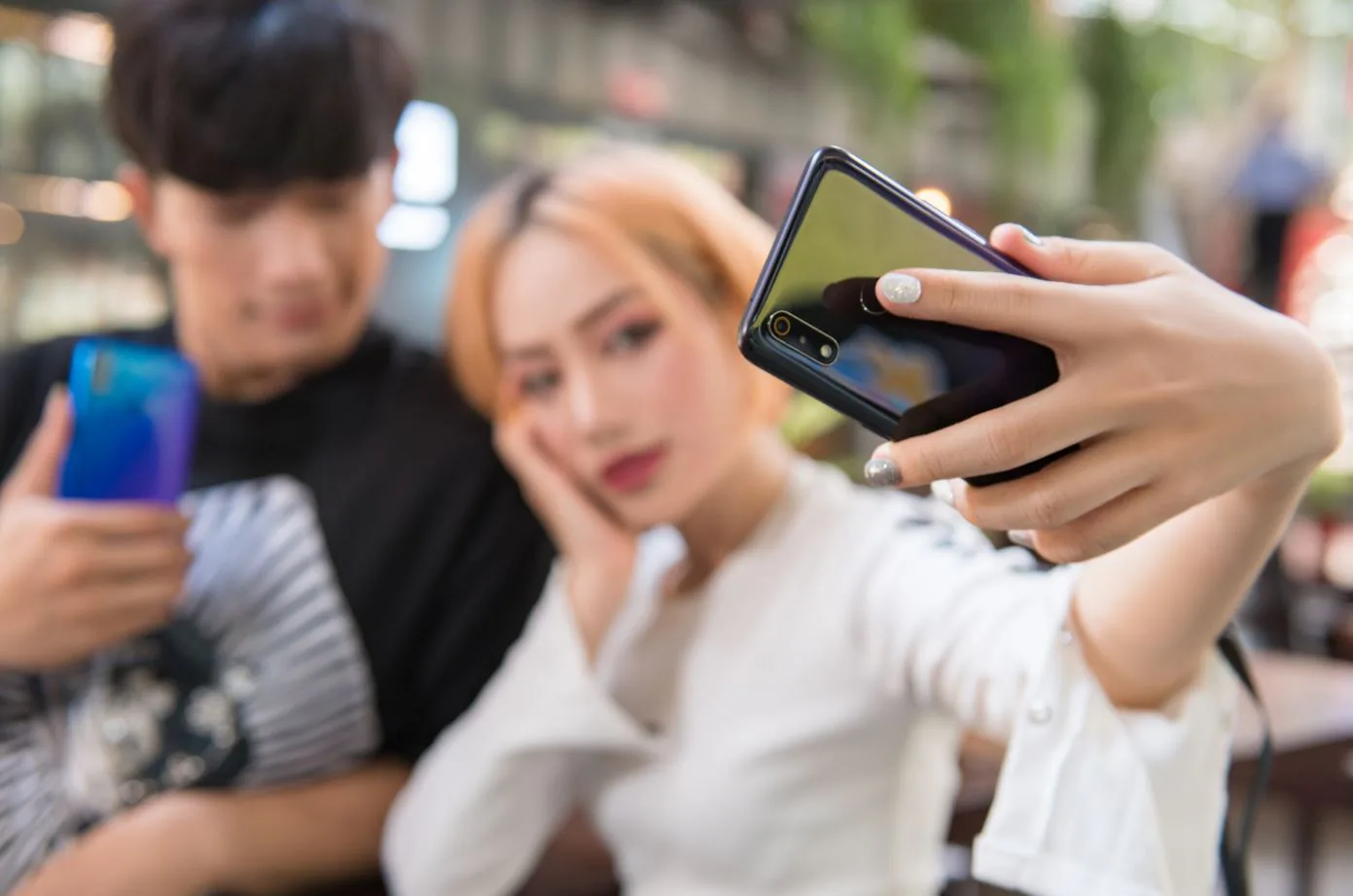 Realme 3 Pro chính thức lên kệ ngày 22/6, giá từ 6,490,000 VND
