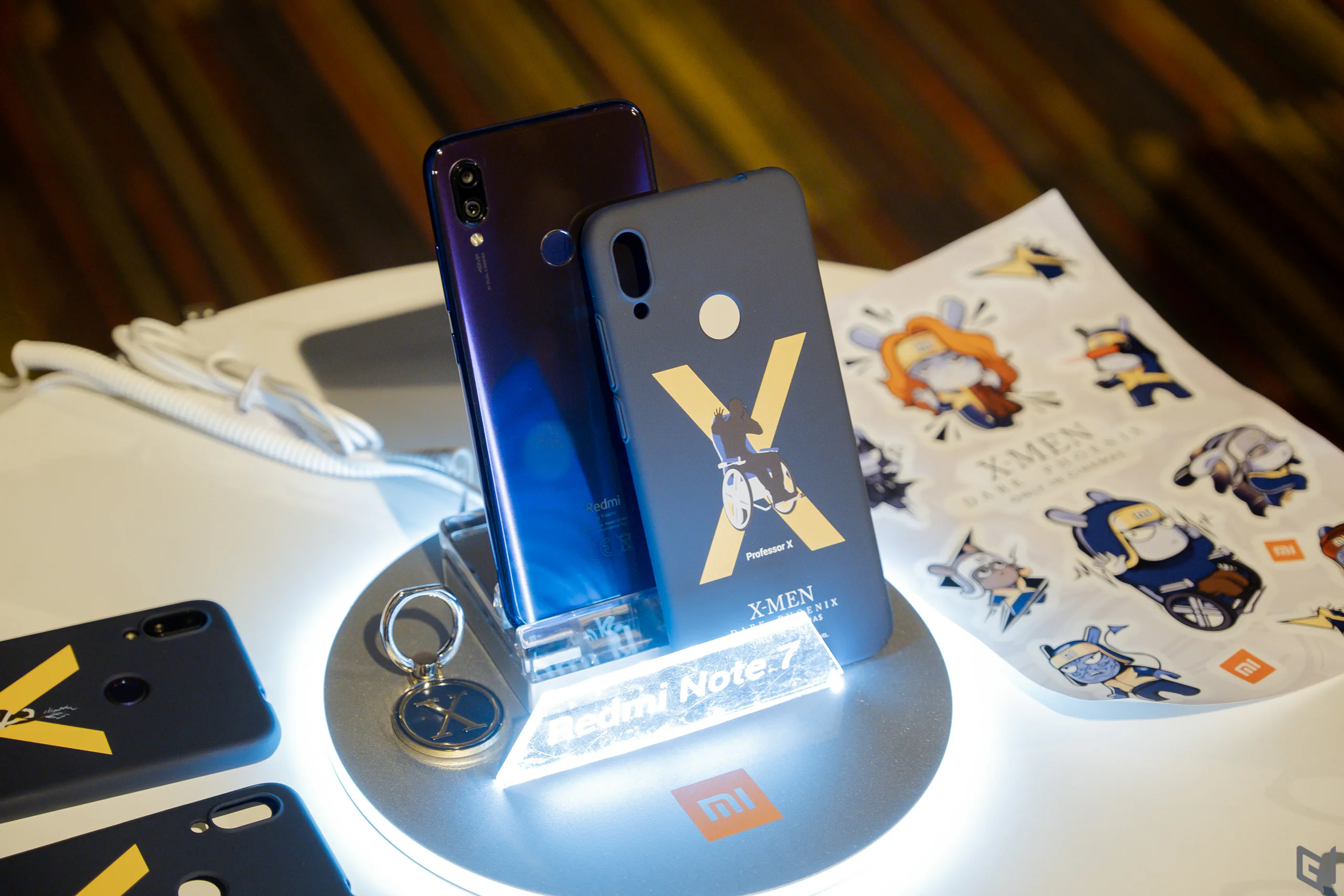 Xiaomi hợp tác 20th Century Fox ra mắt bộ phụ kiện Redmi Note 7 phiên bản Dị nhân: Phượng hoàng bóng tối