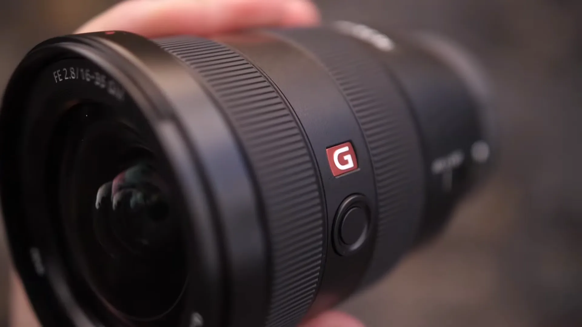 Ống kính Tamron 17-28mm FE: Nét hơn một chút so với Sony FE 16-35mm GM