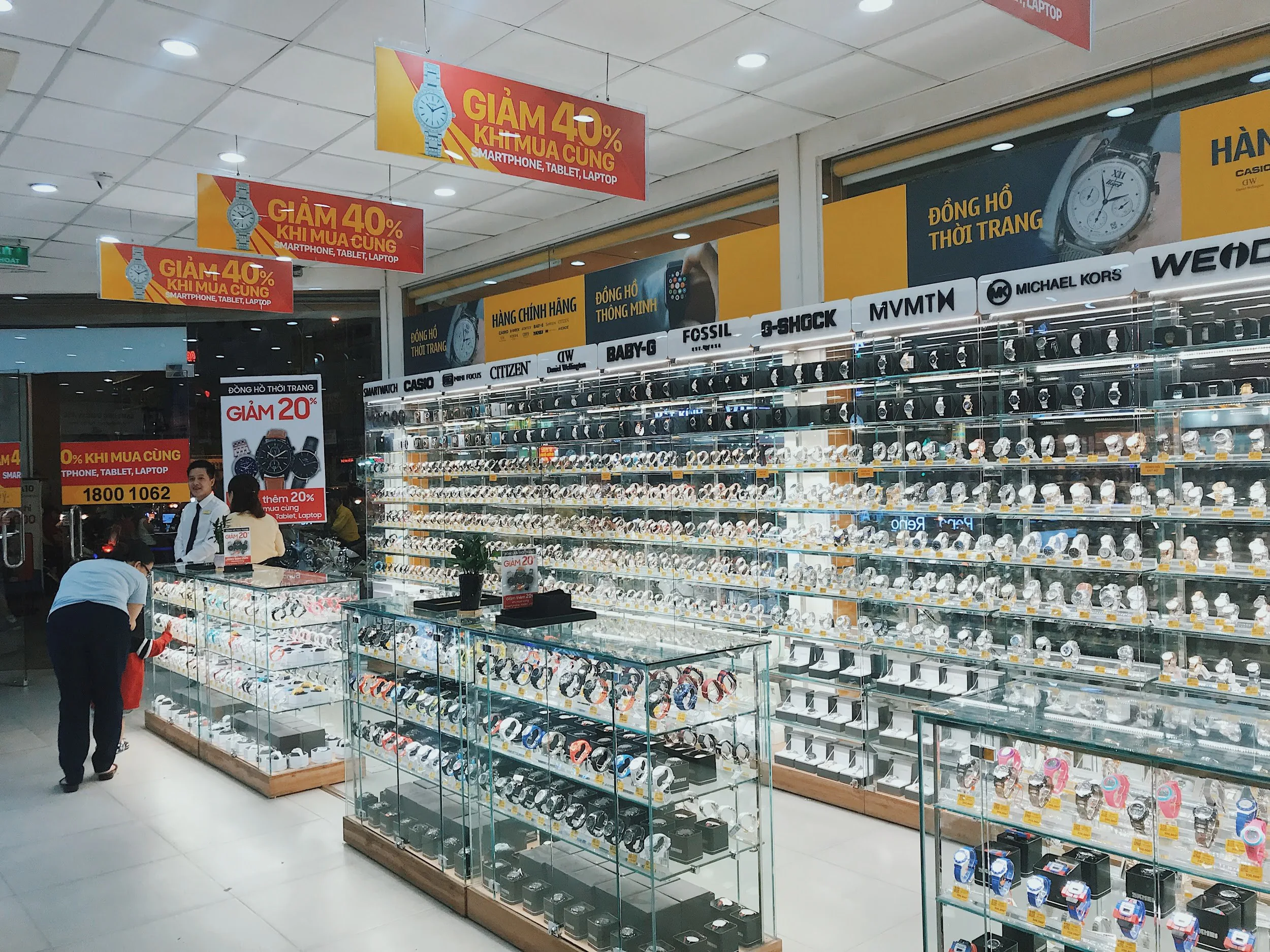 Thế Giới Di Động chiếm phân nửa thị trường bán lẻ đồng hồ thông minh từ mô hình shop-in-shop