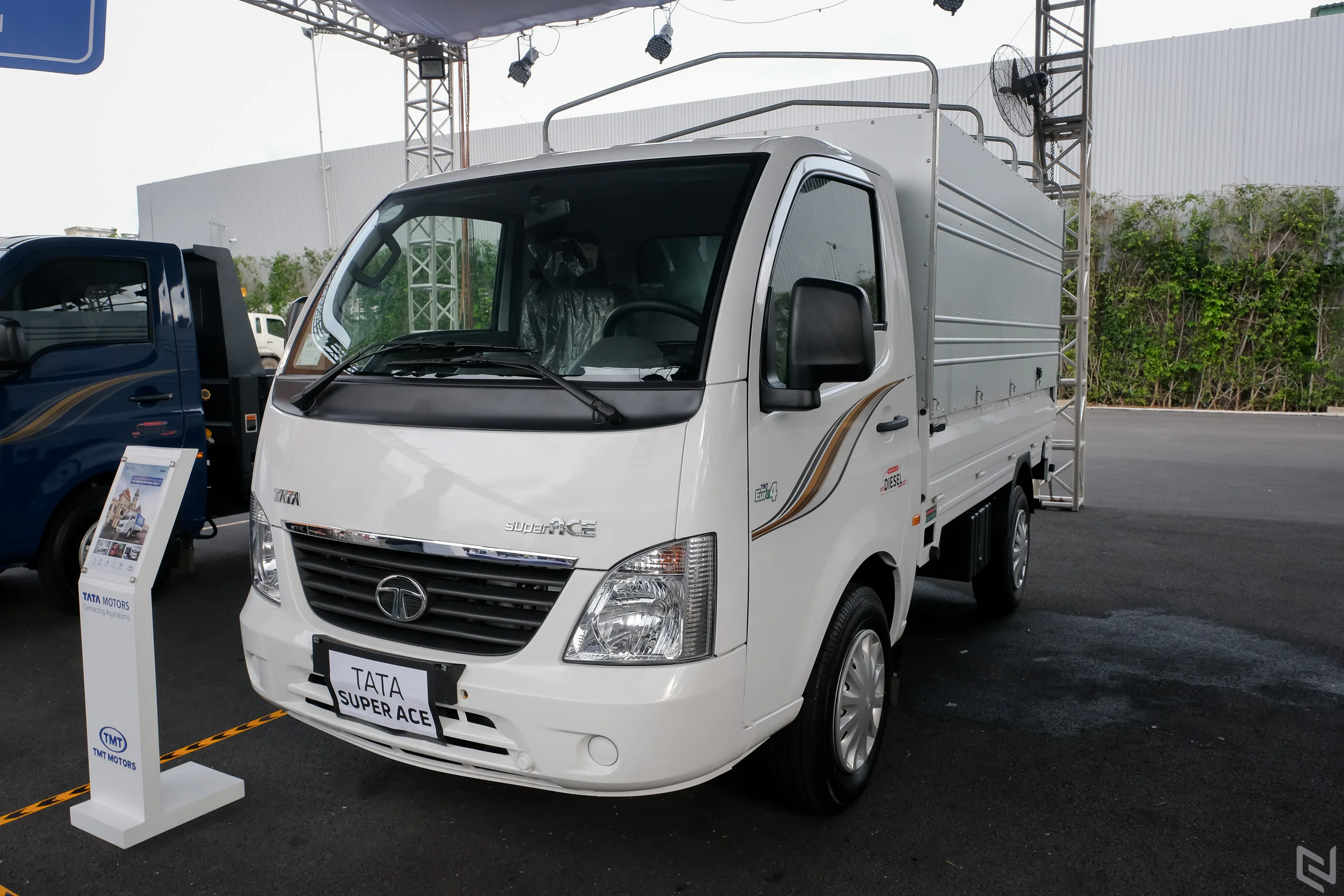 TATA Motors ra mắt dòng xe tải Tata ULTRA tại Việt Nam, giá dự kiến 500 triệu