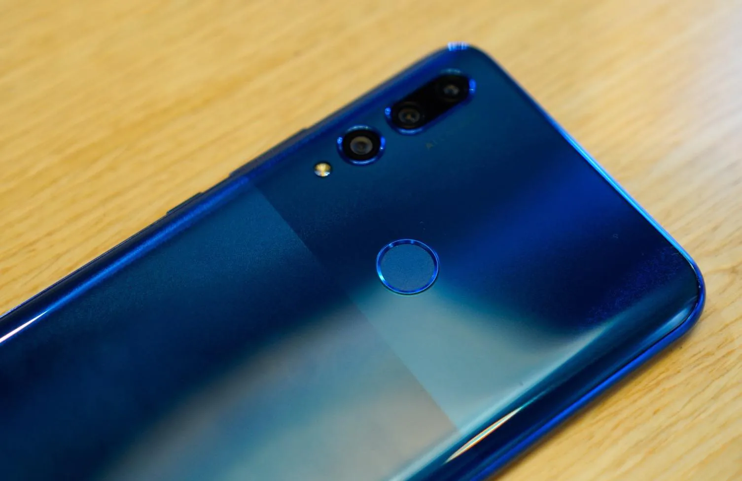 Huawei chính thức ra mắt Y9 Prime 2019 tại Việt Nam, giá 6,490,000 VND