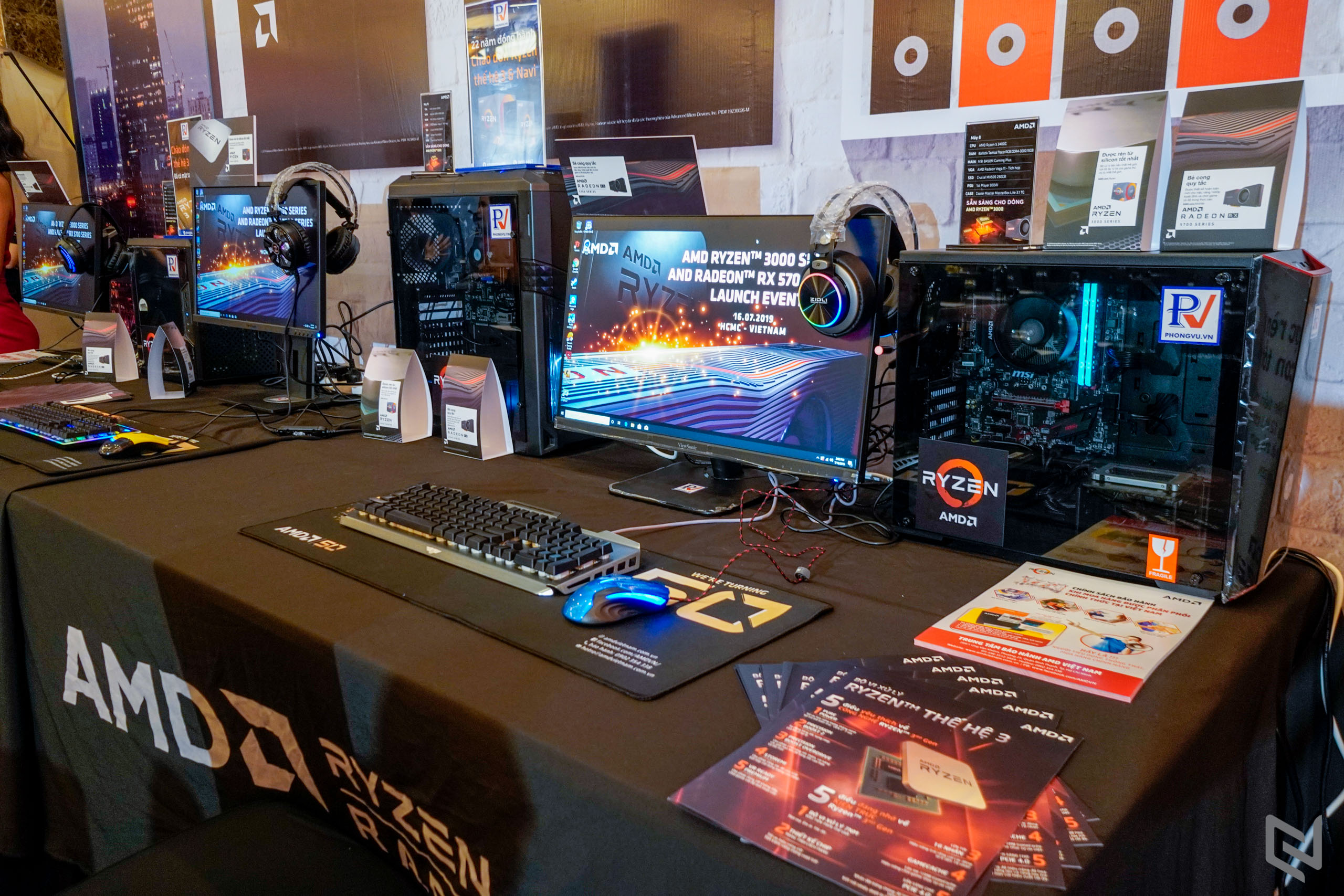 AMD ra mắt card đồ họa AMD Radeon RX 5700 và dòng chip xử lý máy bàn AMD Ryzen thế hệ thứ 3 tại Việt Nam