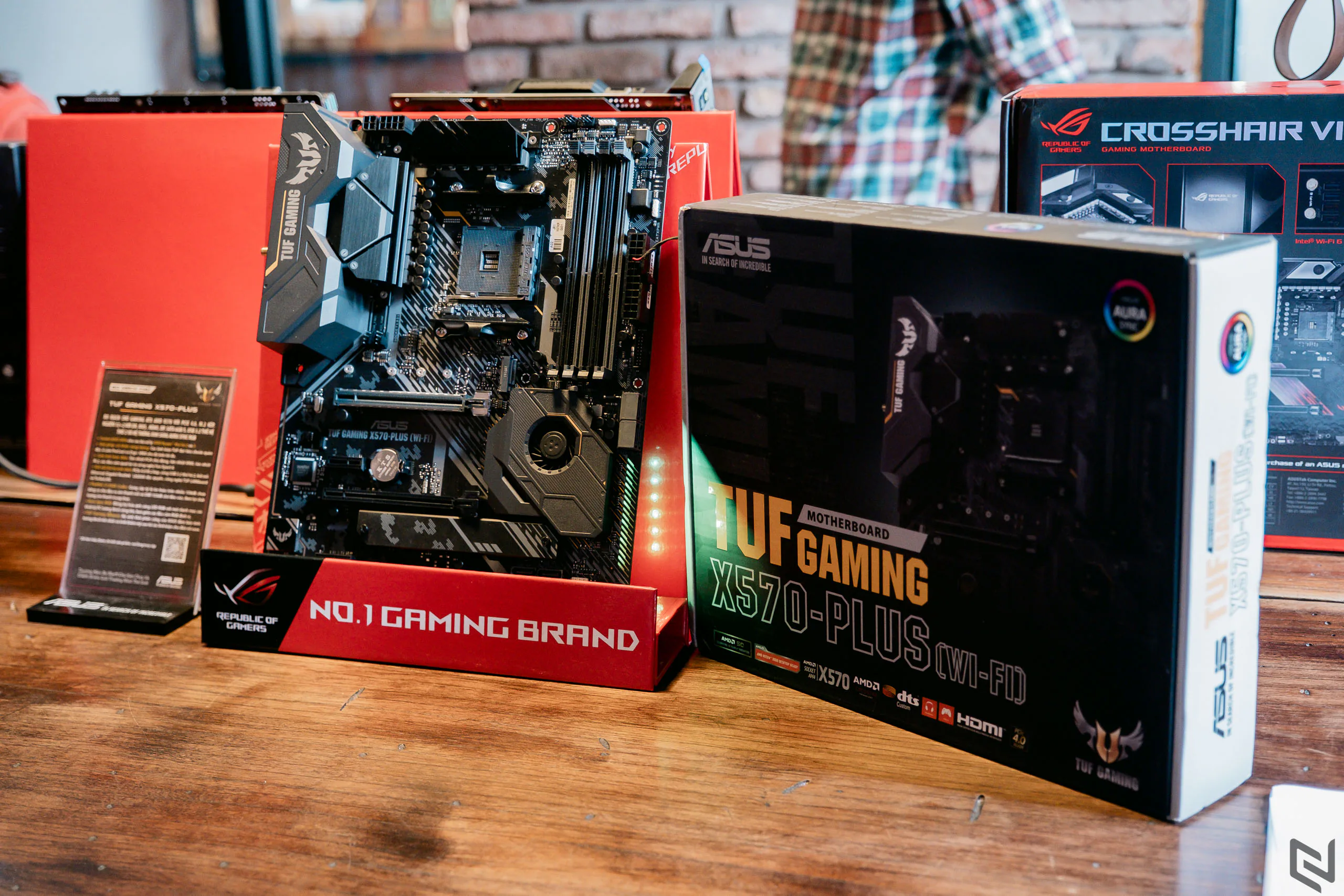Asus chính thức mang về Việt Nam loạt bo mạch chủ AMD X570 Series