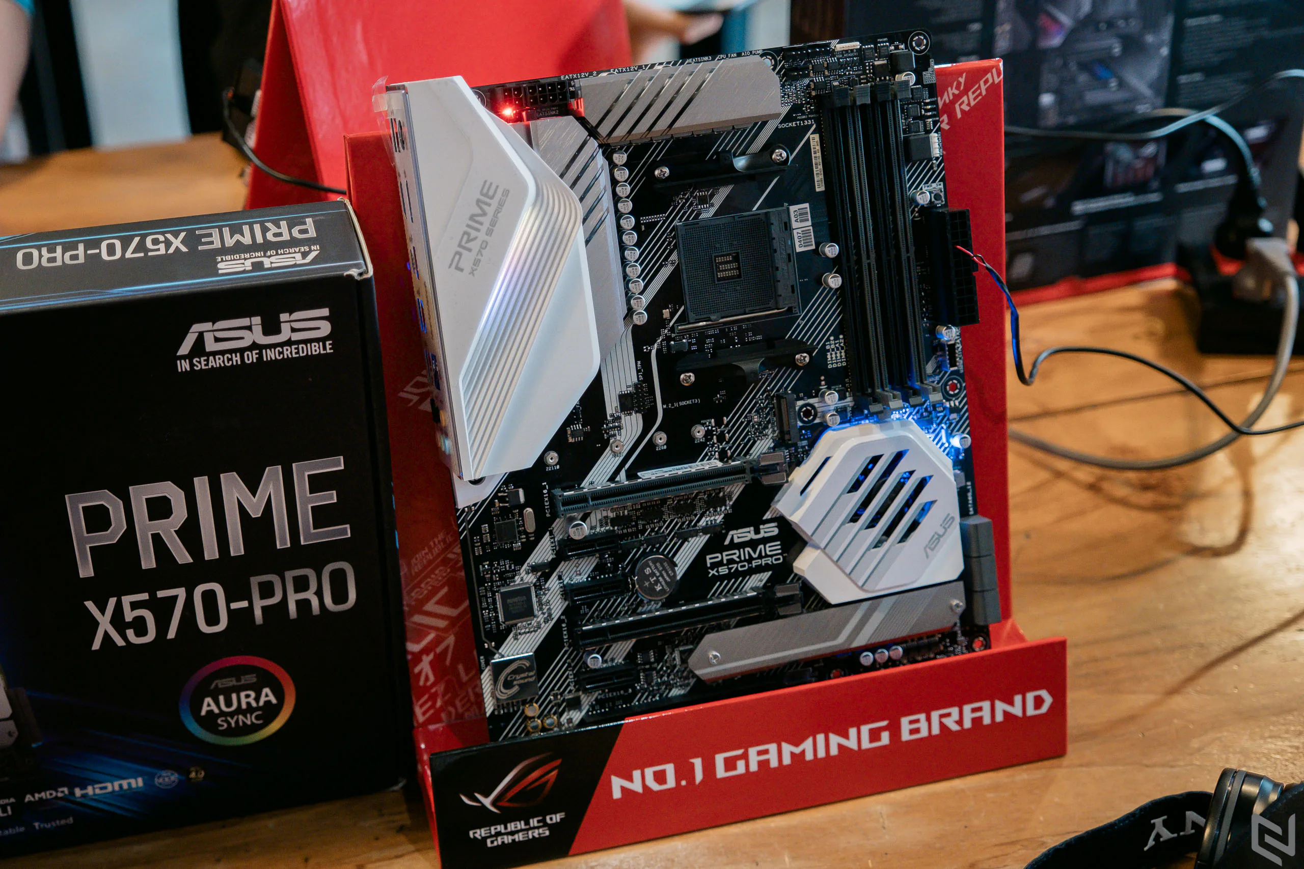 Asus chính thức mang về Việt Nam loạt bo mạch chủ AMD X570 Series