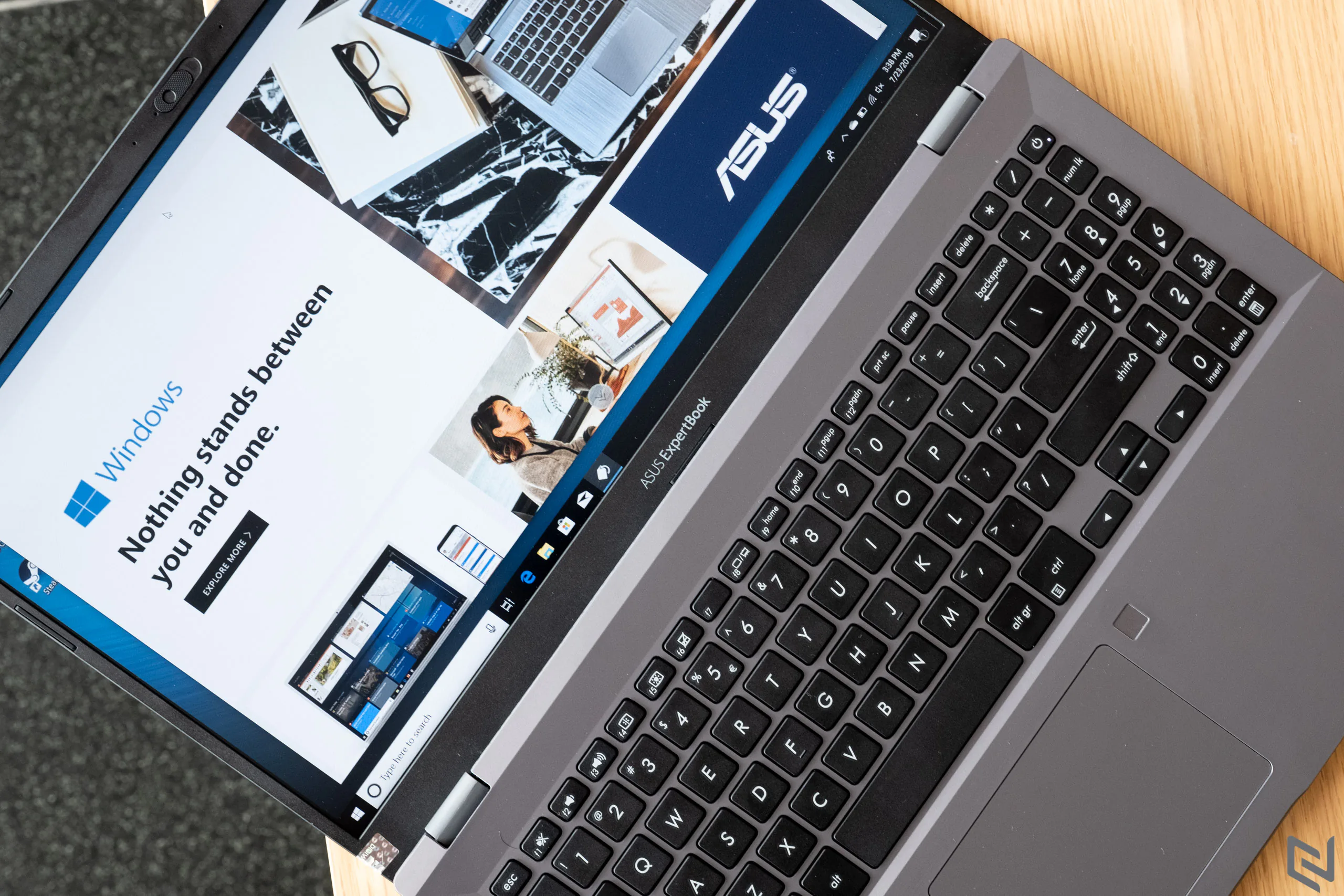 Trên tay ASUS ExpertBook P3540F: Thiết kế tối giản, bảo mật tối đa, giải pháp cho doanh nghiệp vừa và nhỏ