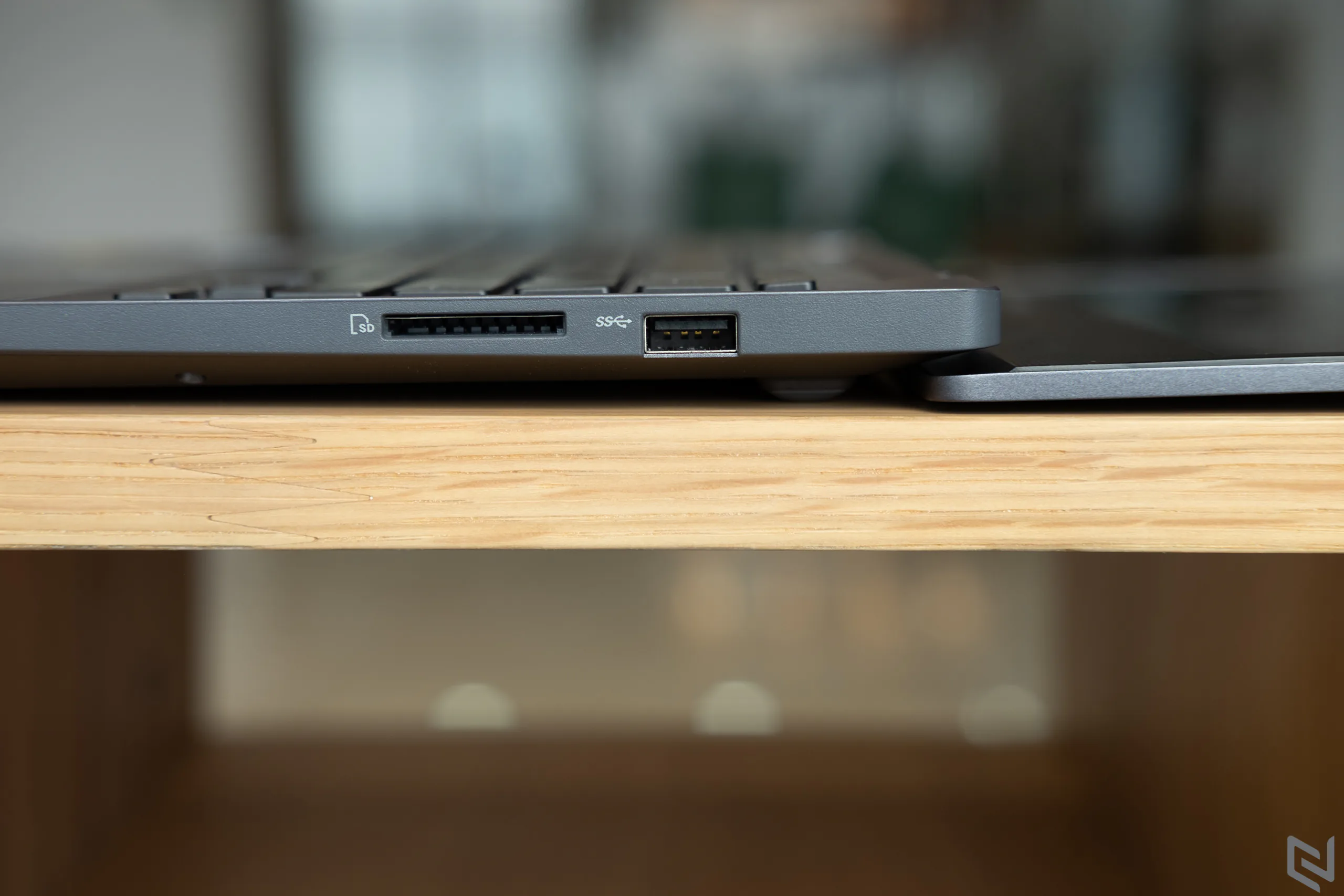Đánh giá laptop ASUS ExpertBook P5440F: Độ bền đạt chuẩn quân đội nhưng vẫn gọn nhẹ và bảo mật dữ liệu cực cao