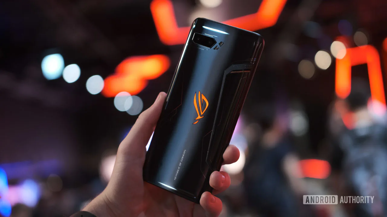 Trên tay ASUS ROG Phone 2: Trùm cuối smartphone chơi game xuất hiện, nhiều nâng cấp đáng giá so với phiên bản đầu