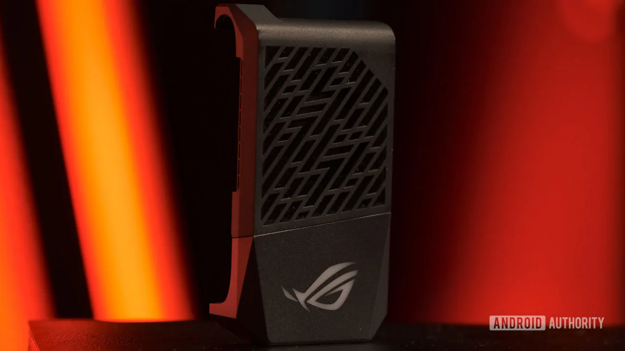 Trên tay ASUS ROG Phone 2: Trùm cuối smartphone chơi game xuất hiện, nhiều nâng cấp đáng giá so với phiên bản đầu