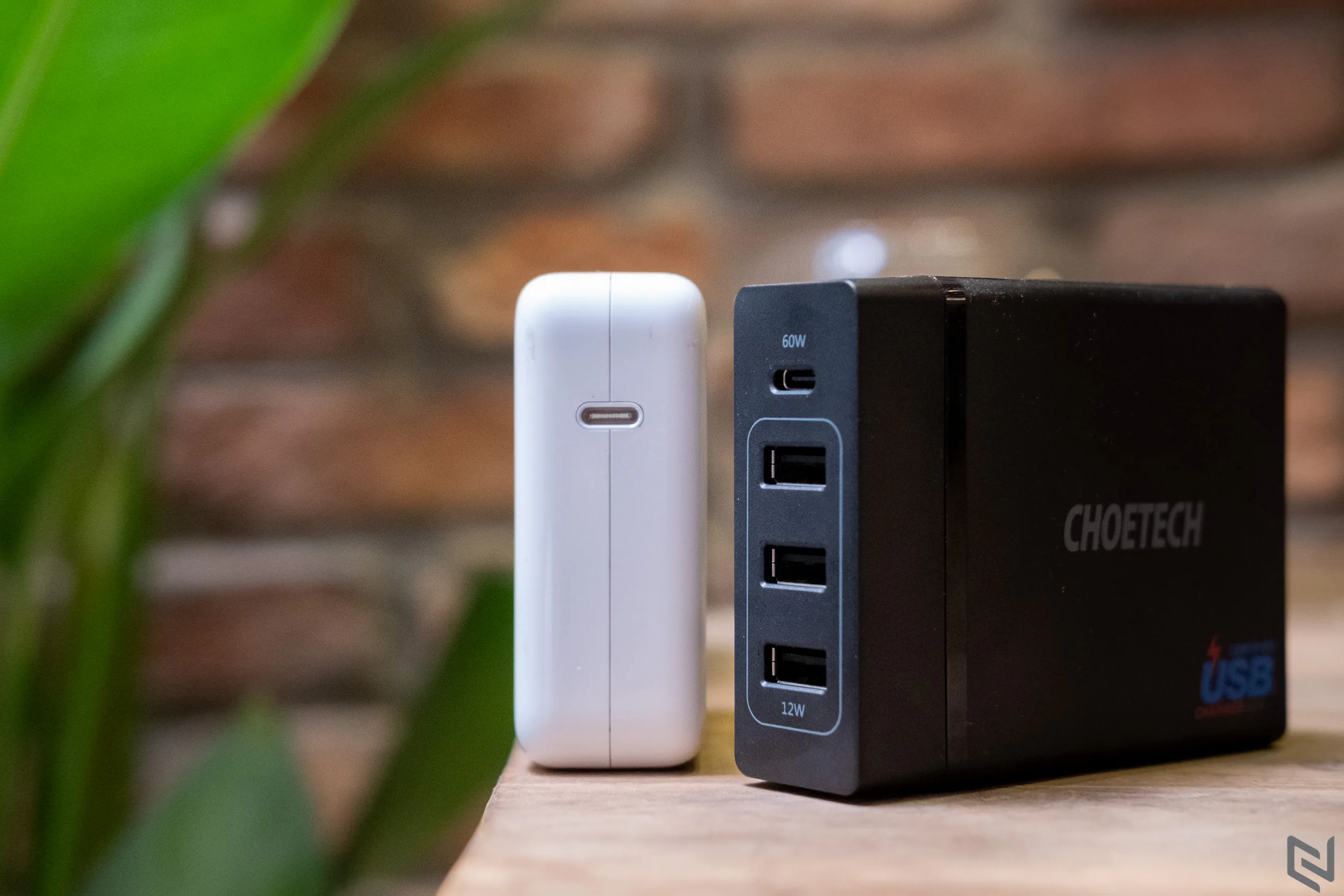 Trên tay sạc Choetech 72W, sạc nhiều thiết bị cùng lúc và cho cả MacBook