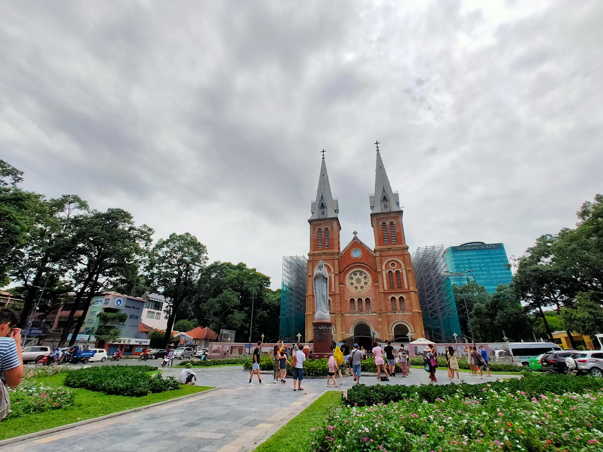 Chụp cả thế giới với công nghệ zoom hybrid 10x của OPPO Reno 10x zoom