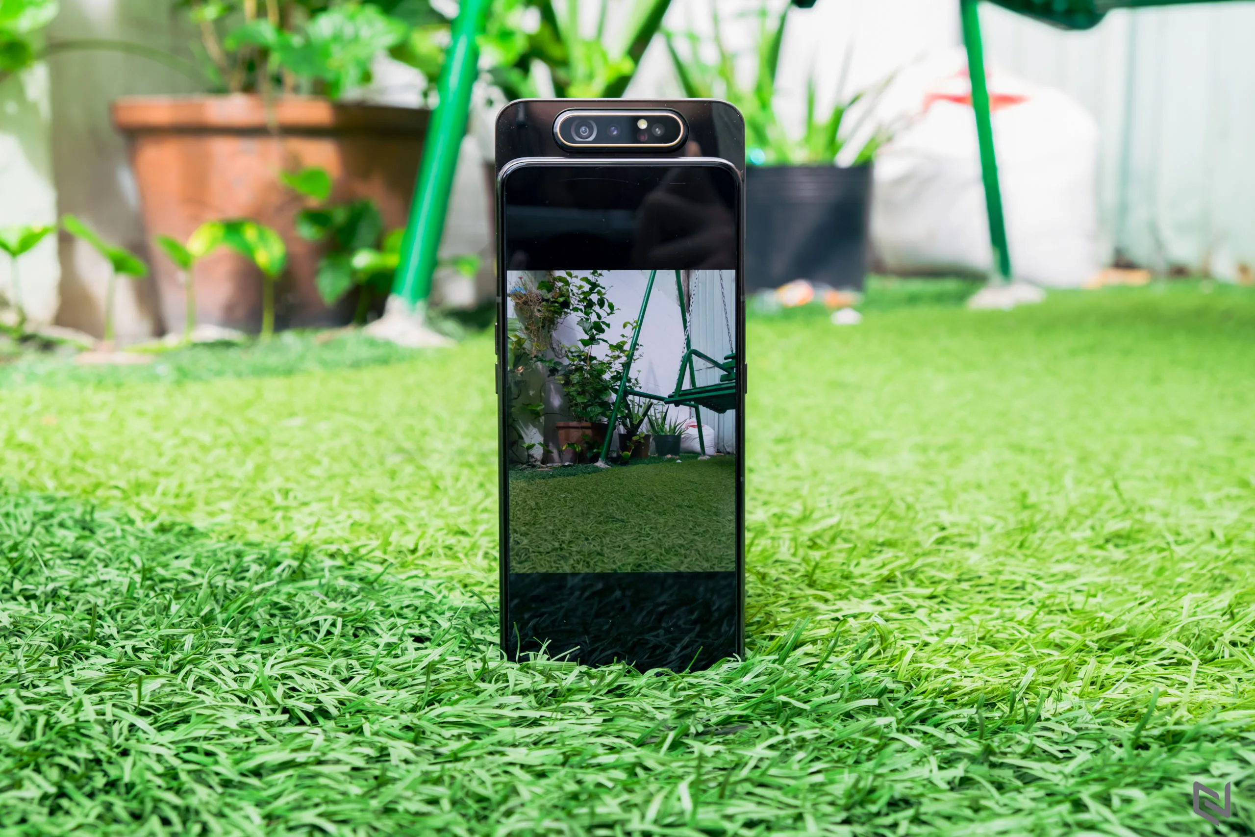Đánh giá Samsung Galaxy A80: Thiết kế và công nghệ camera độc đáo, hiệu năng tốt, giá hơi cao