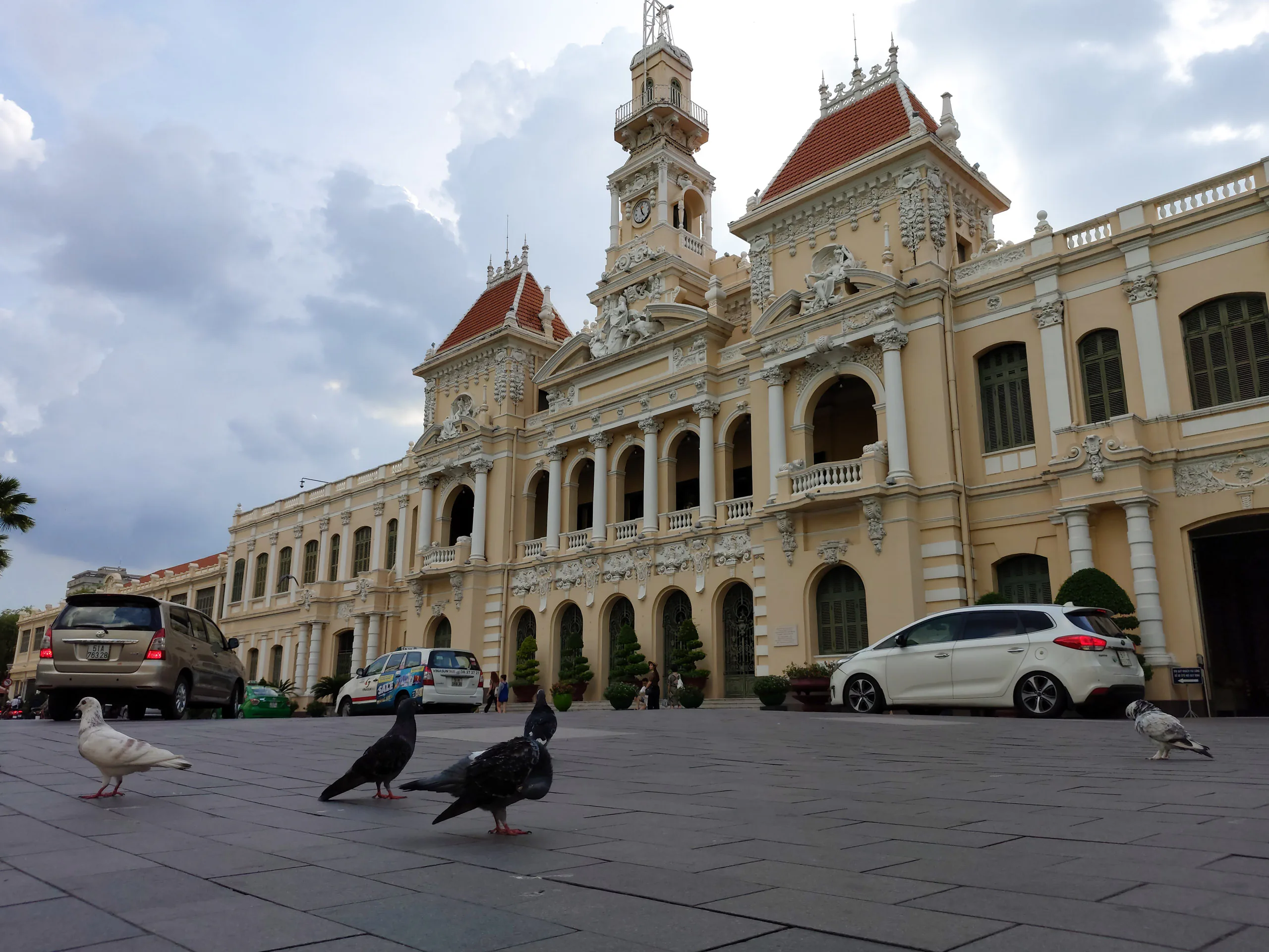 Đánh giá Samsung Galaxy A80: Thiết kế và công nghệ camera độc đáo, hiệu năng tốt, giá hơi cao