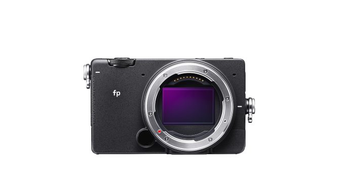 SIGMA ra mắt máy ảnh fp là chiếc máy ảnh mirrorless full-frame nhỏ nhất hiện tại