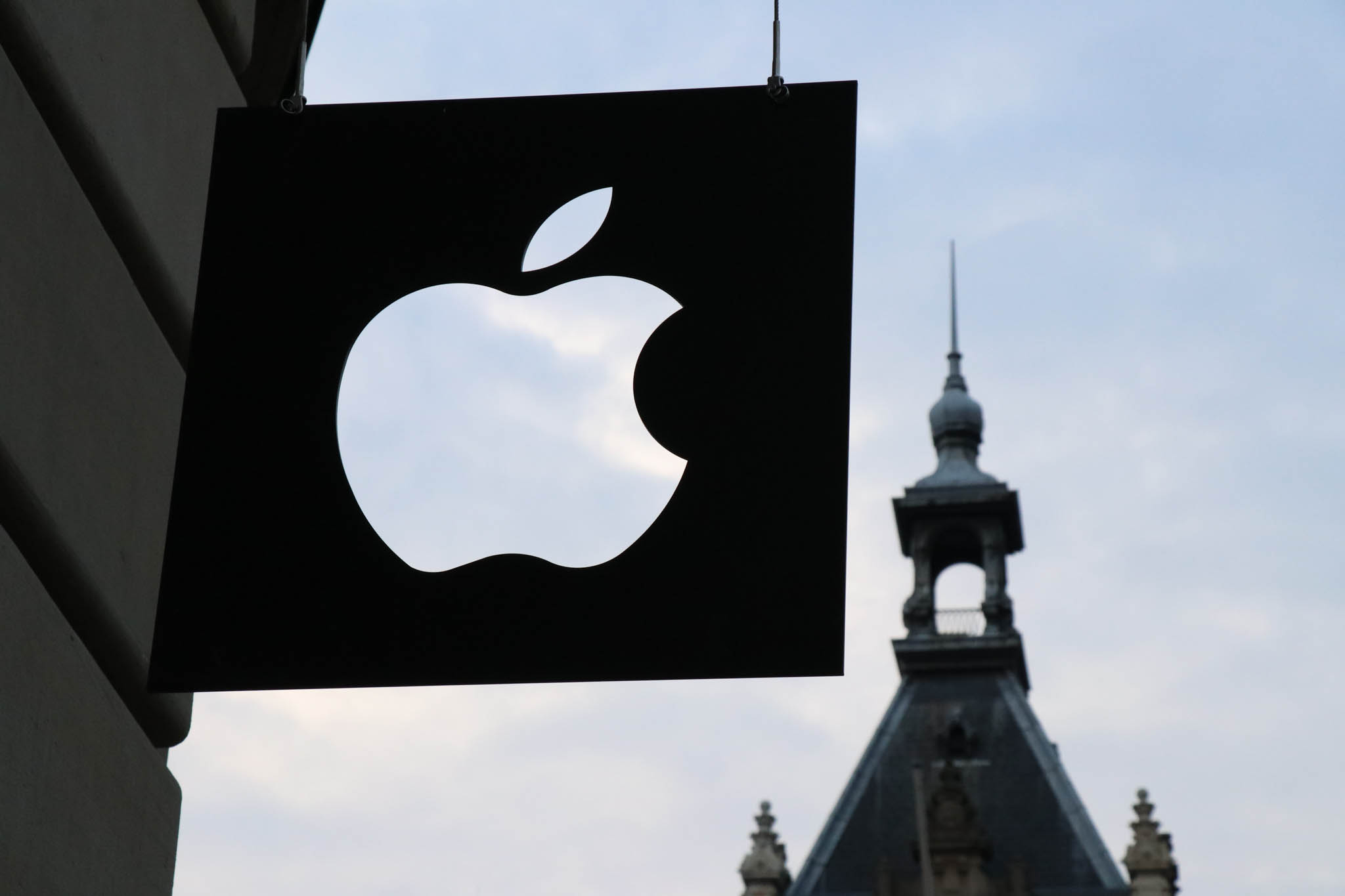 Apple đã trả nợ 683 triệu USD sau khi không đạt được các mục tiêu bán iPhone