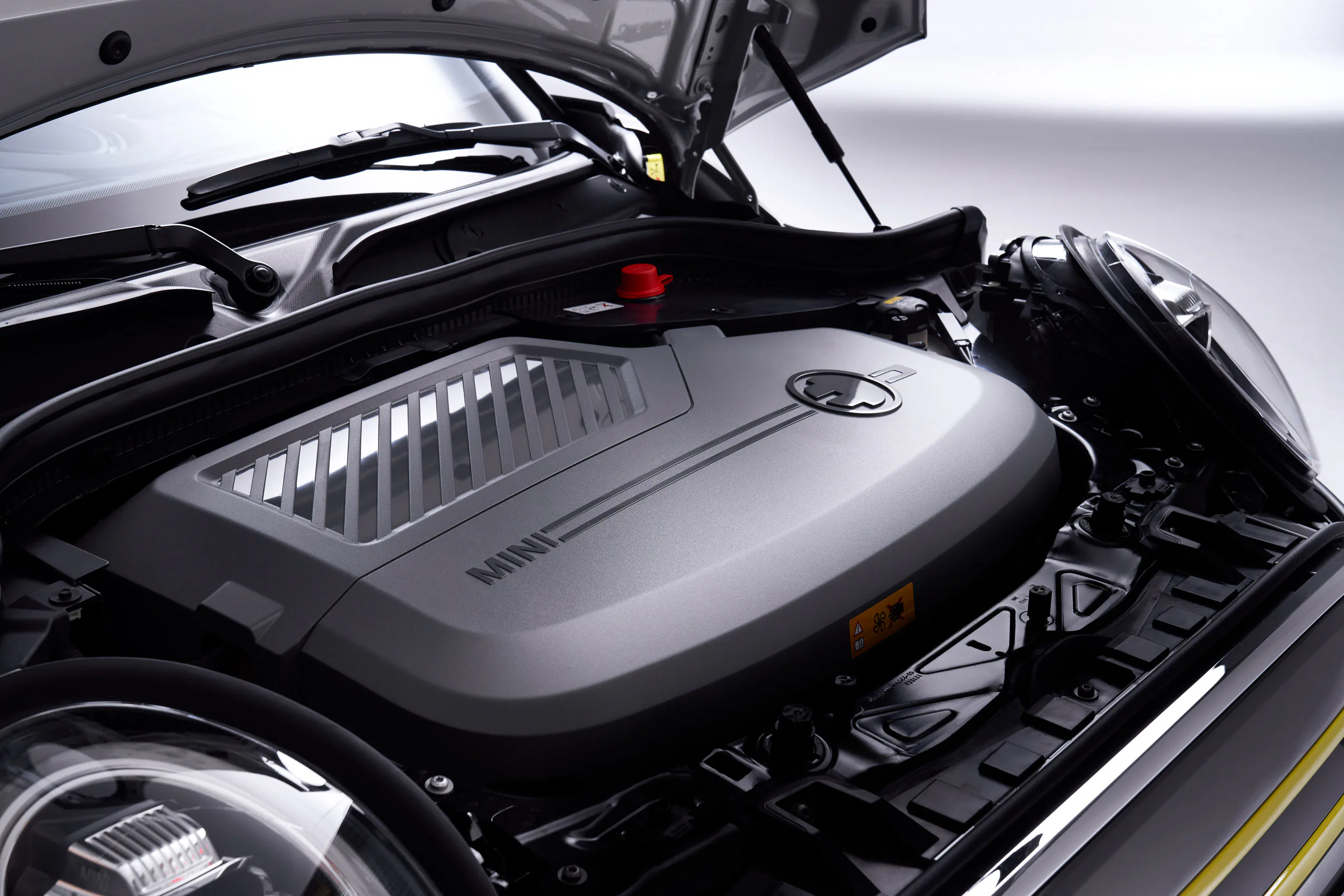 MINI ra mắt xe điện Cooper SE động cơ 184 mã lực, tốc độ tối đa 150km/h, đi được tối đa 270 km sau một lần sạc đầy