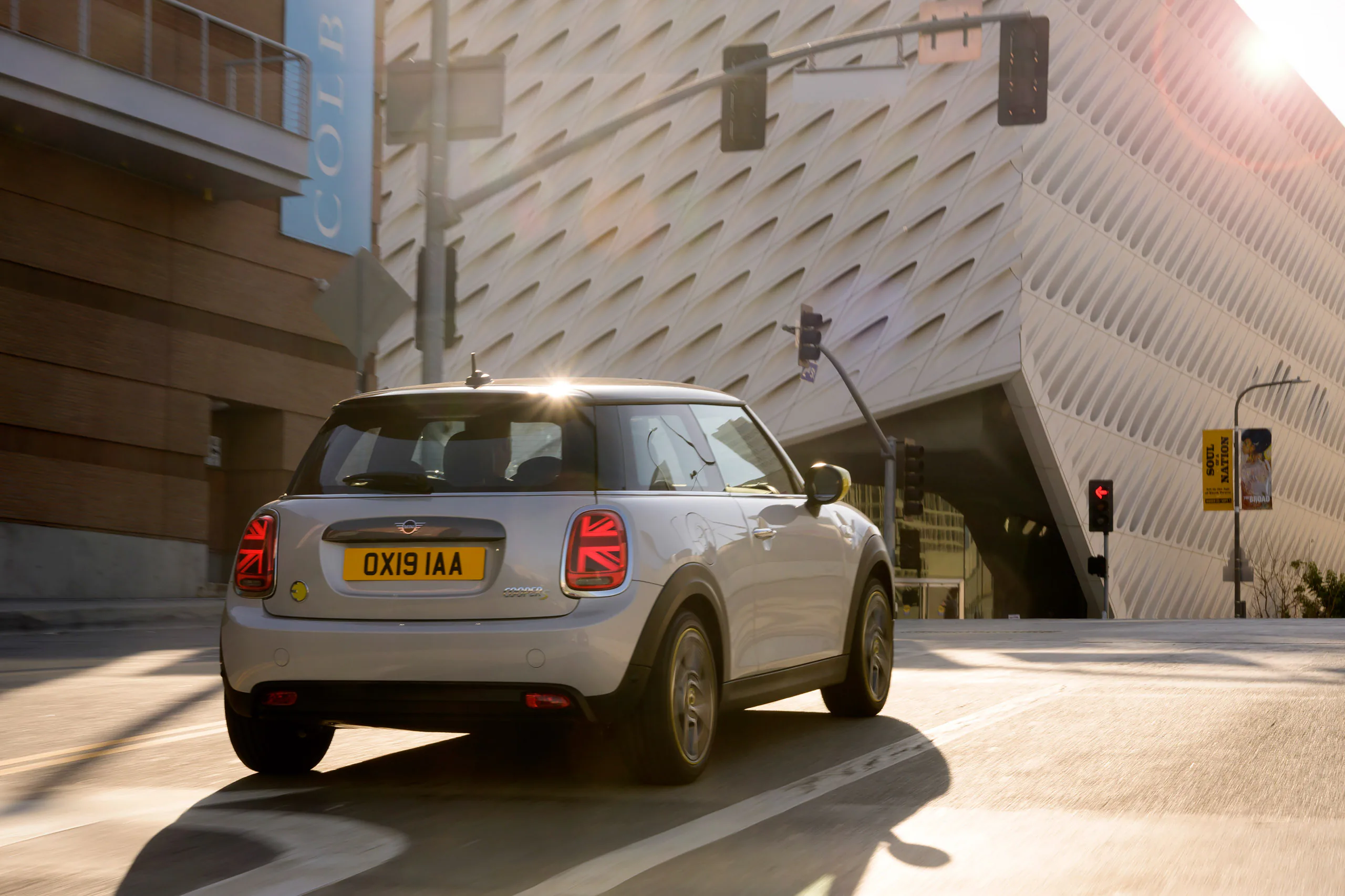 MINI ra mắt xe điện Cooper SE động cơ 184 mã lực, tốc độ tối đa 150km/h, đi được tối đa 270 km sau một lần sạc đầy
