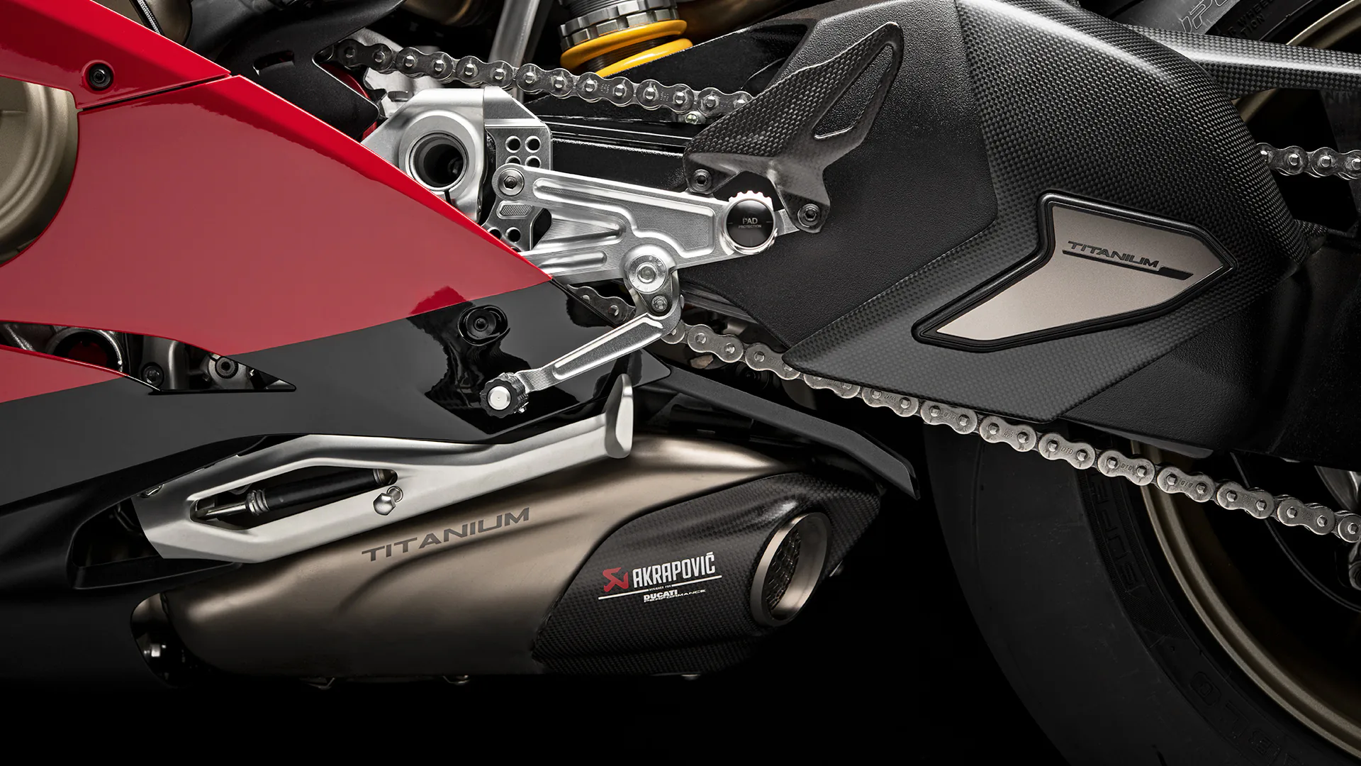 Siêu phẩm Panigale V4 kỷ niệm 25 năm của Ducati chính thức ra mắt, giá hơn 47,000 USD và chỉ bán 500 chiếc