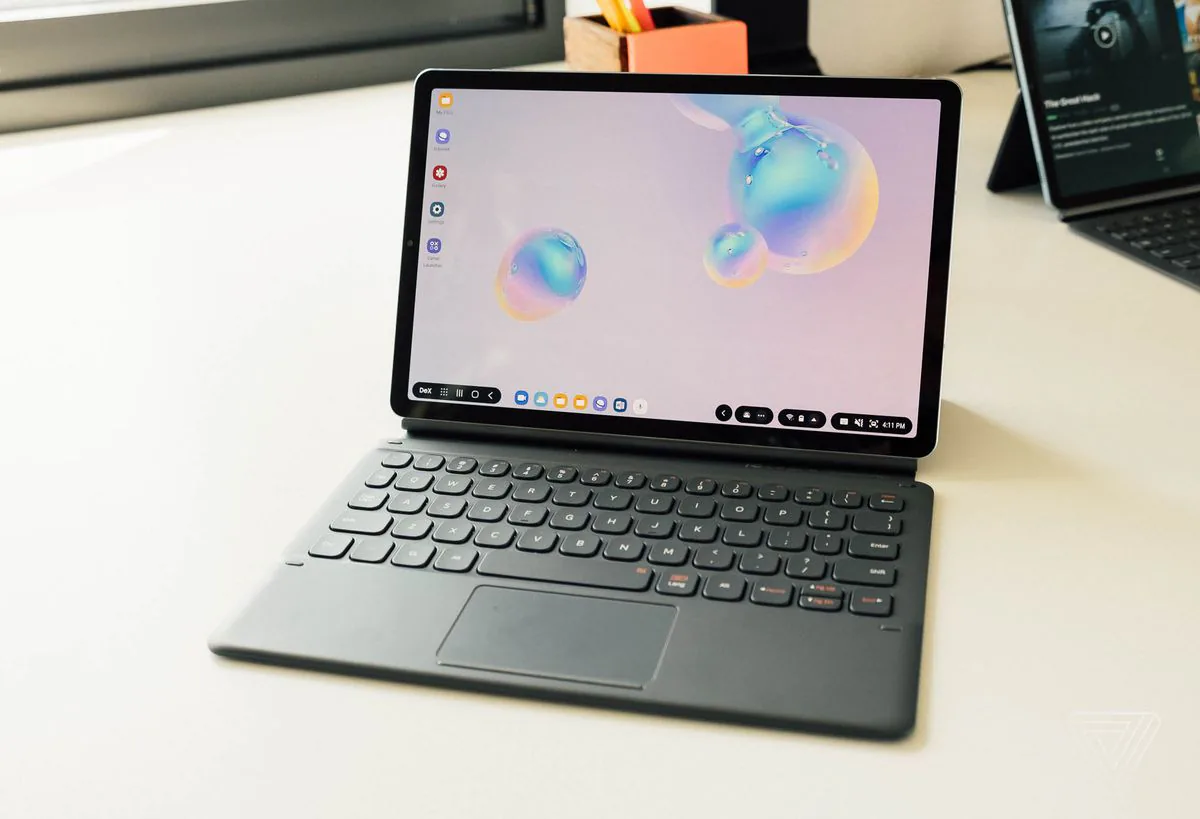 Samsung ra mắt Galaxy Tab S6, định nghĩa trải nghiệm 'PC' với tablet và đối đầu với iPad Pro