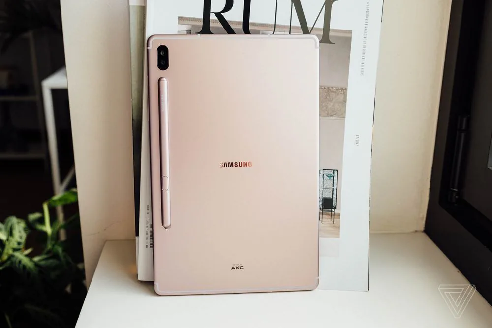 Samsung ra mắt Galaxy Tab S6, định nghĩa trải nghiệm 'PC' với tablet và đối đầu với iPad Pro