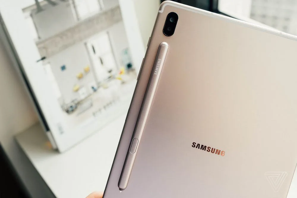 Samsung ra mắt Galaxy Tab S6, định nghĩa trải nghiệm 'PC' với tablet và đối đầu với iPad Pro