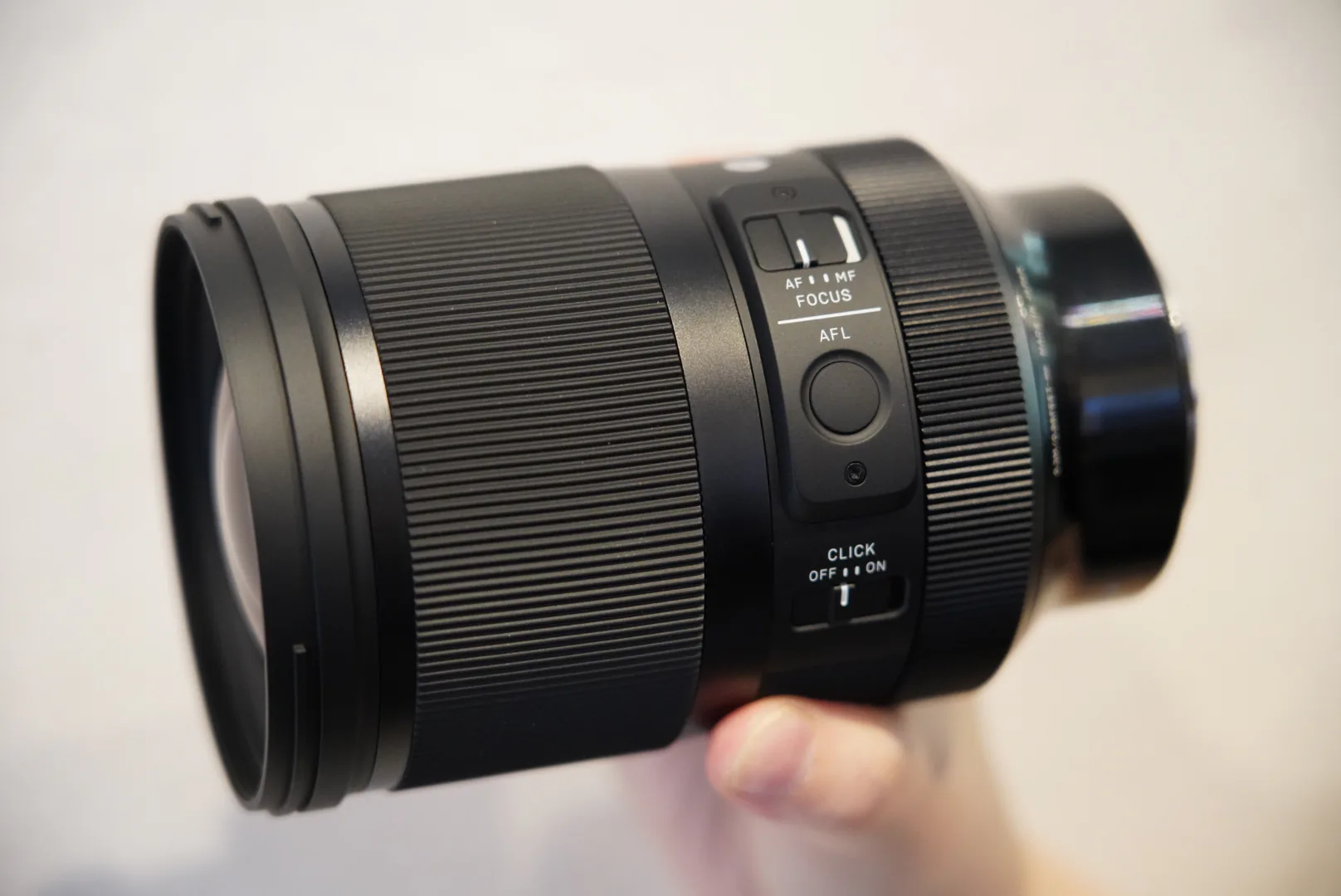 Trên tay bộ ba ống kính SIGMA 35mm F1.2, 45mm F2.8 và 14-24mm mới