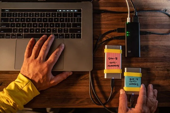 Sony ra mắt hub USB-C mới hứa hẹn đem đến tốc độ truyền dữ liệu và sạc 100W