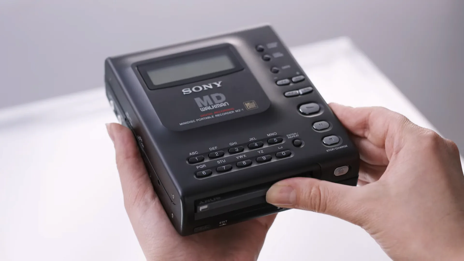Sony kỷ niệm 40 năm với sự kiện 230-Walkman tại Nhật Bản