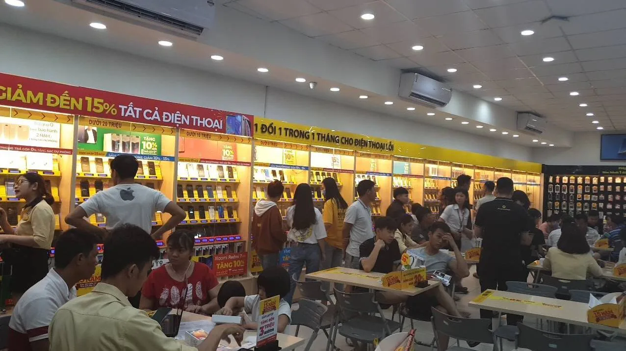 Chỉ một ngày “siêu giảm giá” mừng sinh nhật, Thế Giới Di Động đã thu về hơn 700 tỷ đồng, gấp 3 ngày thường và cao hơn cả bán dịp Tết 