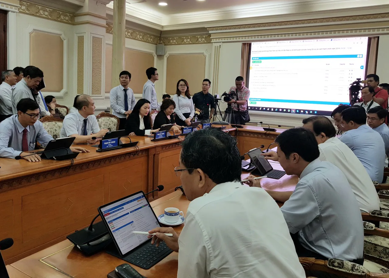 “Giao việc tức thời - Nhắc việc thông minh” giúp thành phố giải quyết các vấn đề nóng