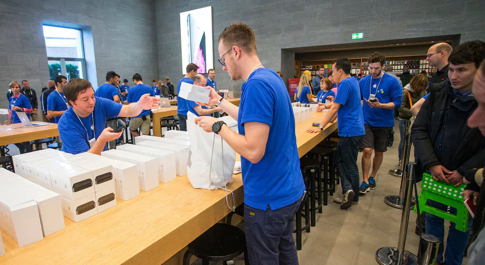Apple Card chính là vũ khí bí mật để Apple bán được nhiều iPhone hơn