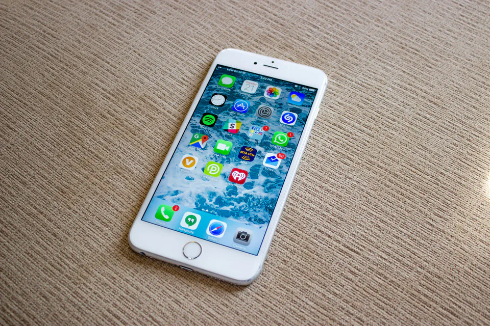 Apple Card chính là vũ khí bí mật để Apple bán được nhiều iPhone hơn